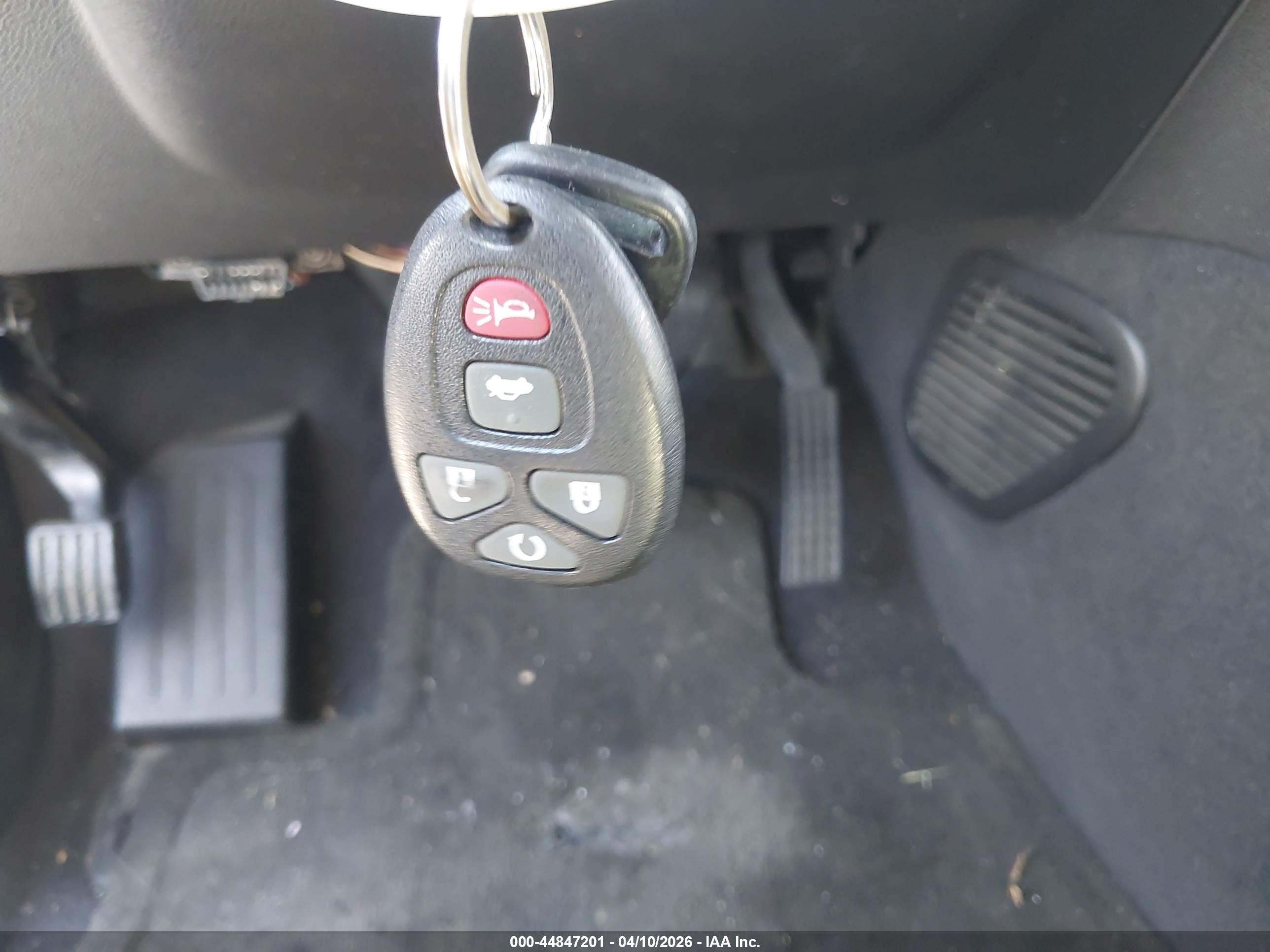 CHEVROLET TRAVERSE image 11