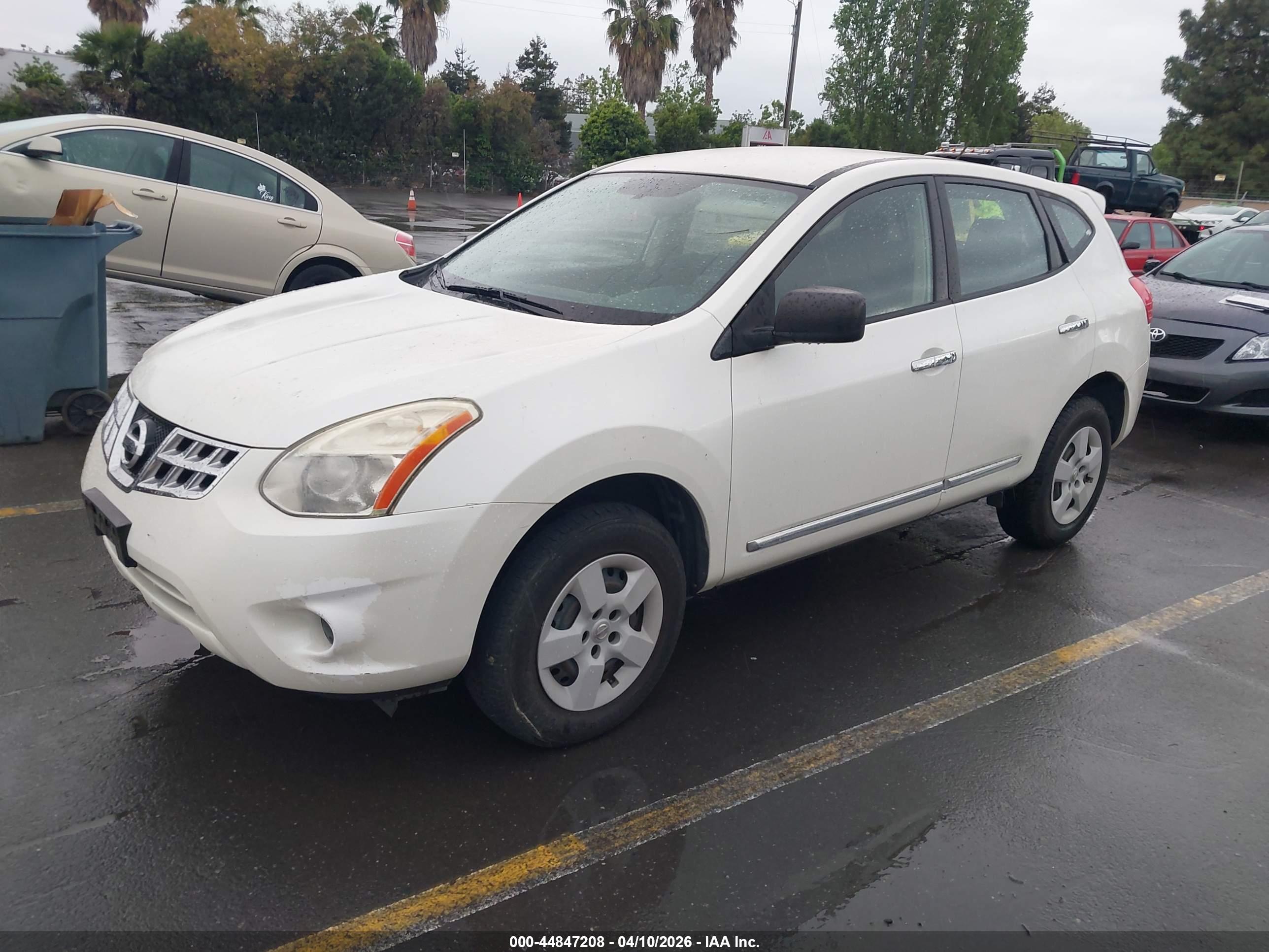 NISSAN ROGUE image 2