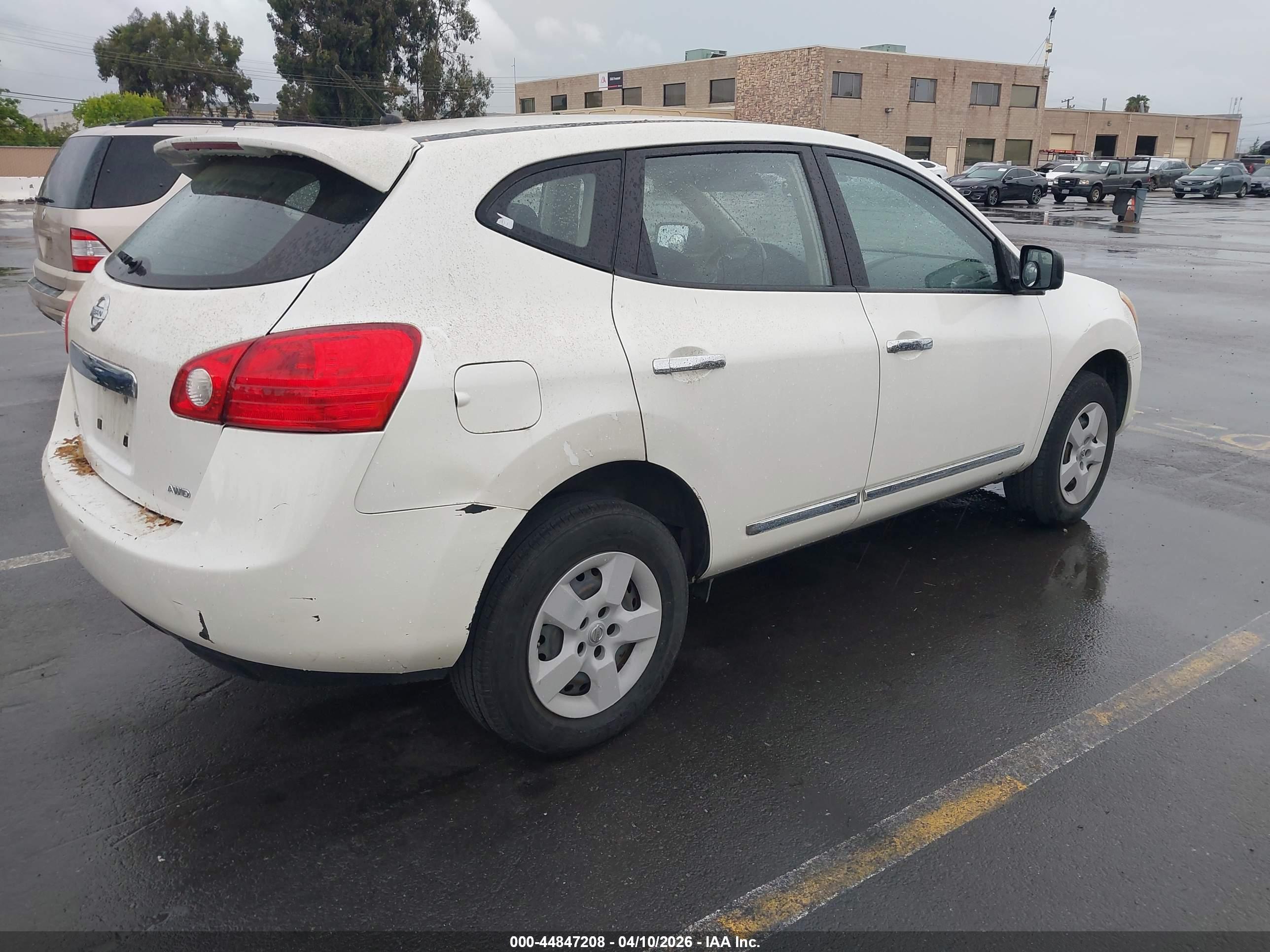 NISSAN ROGUE image 4