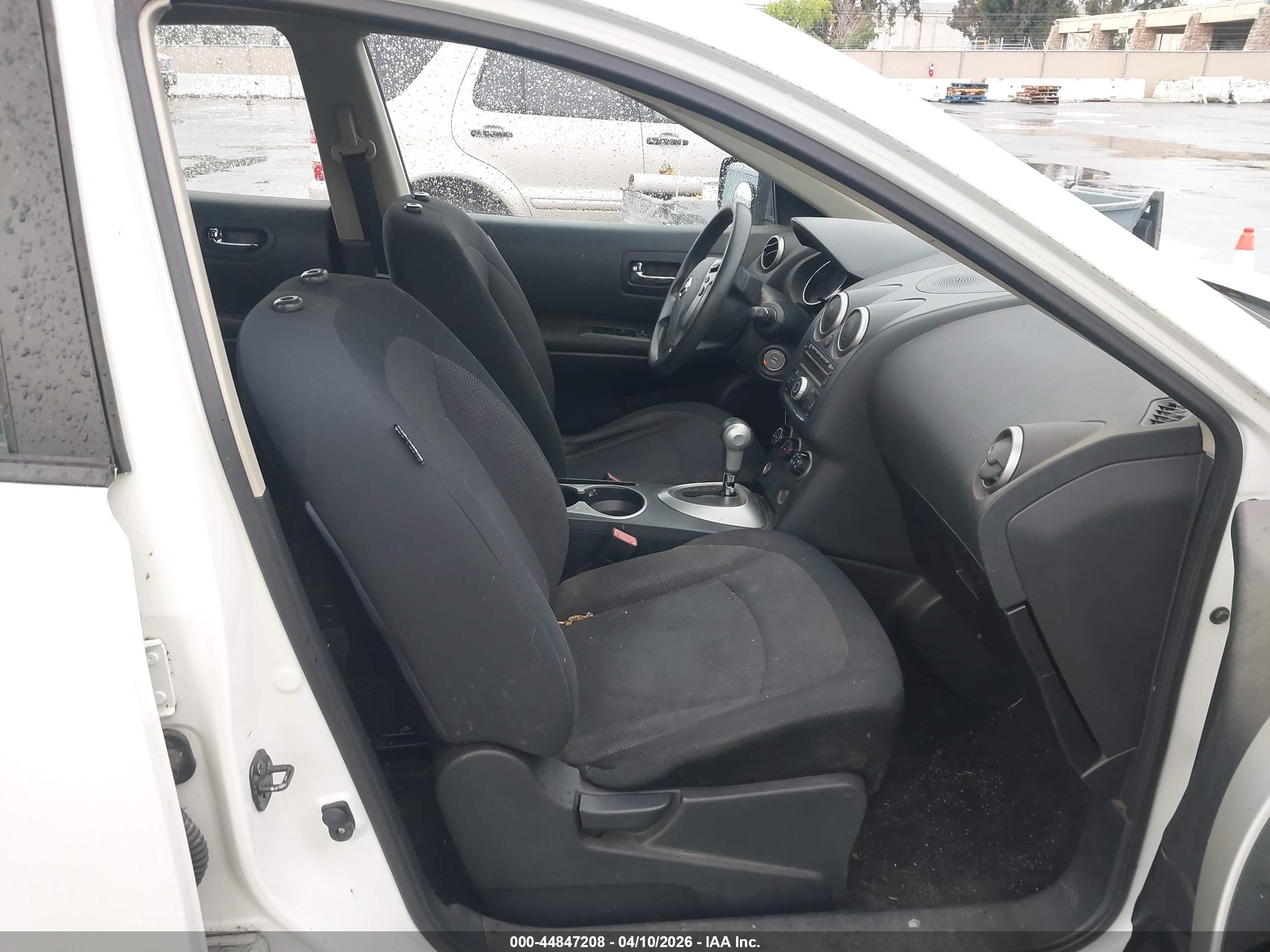 NISSAN ROGUE image 5