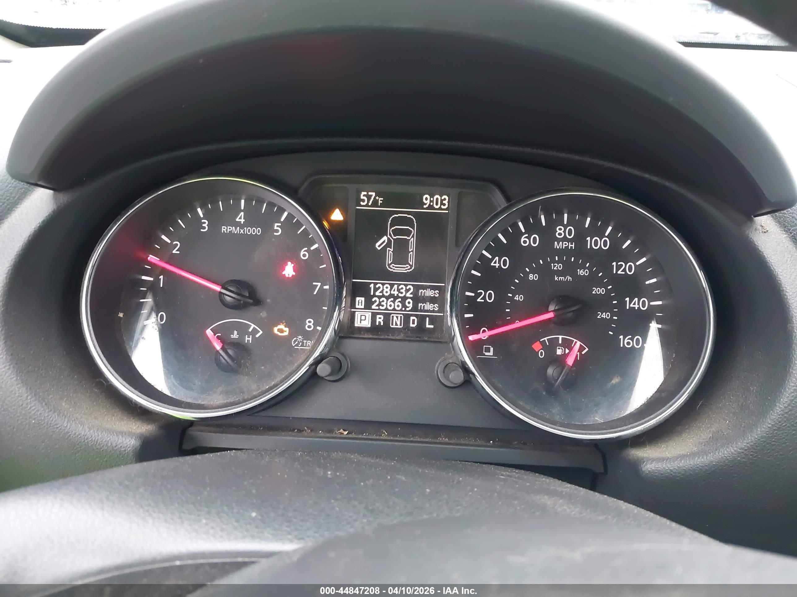 NISSAN ROGUE image 7