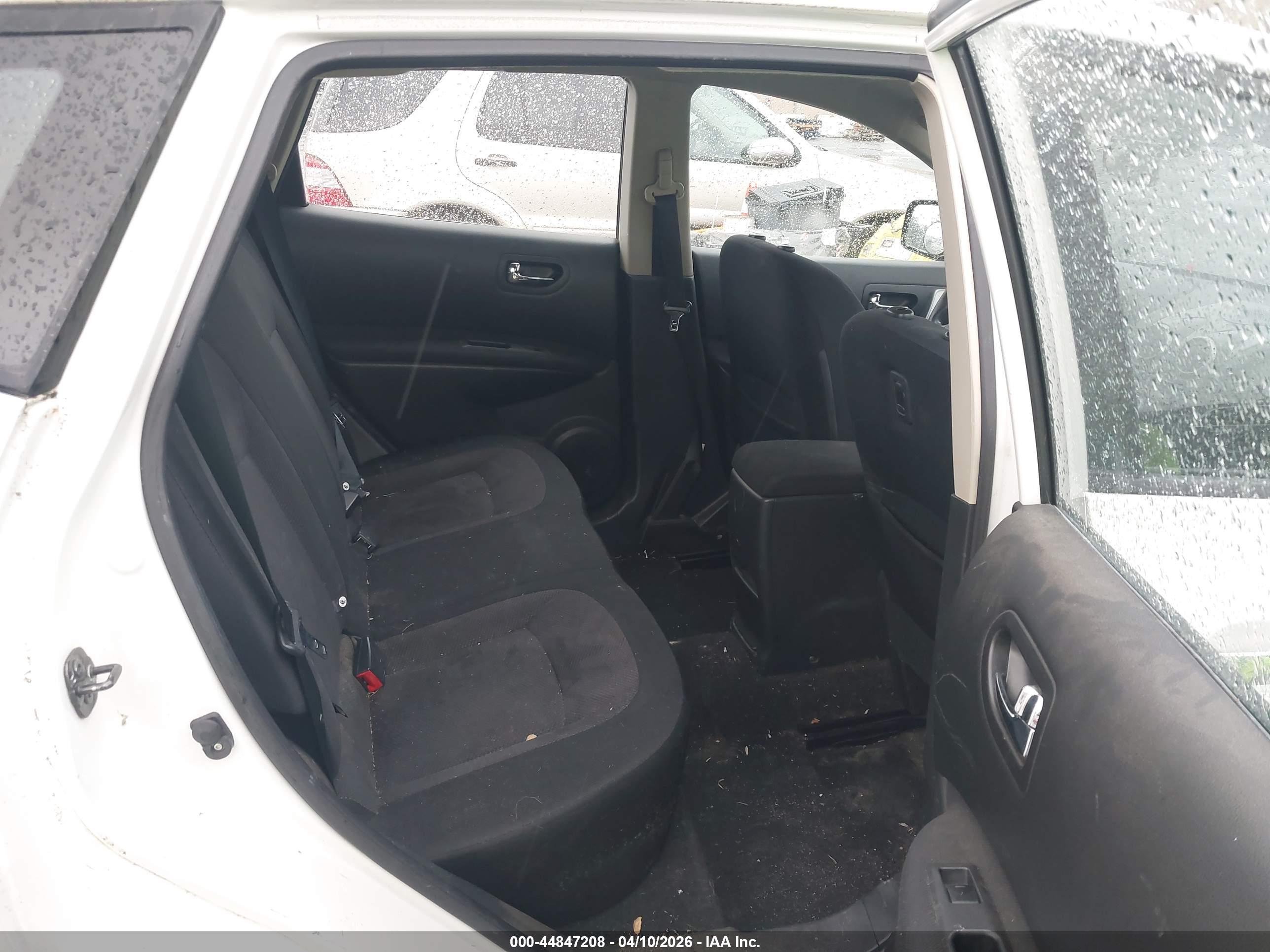 NISSAN ROGUE image 8