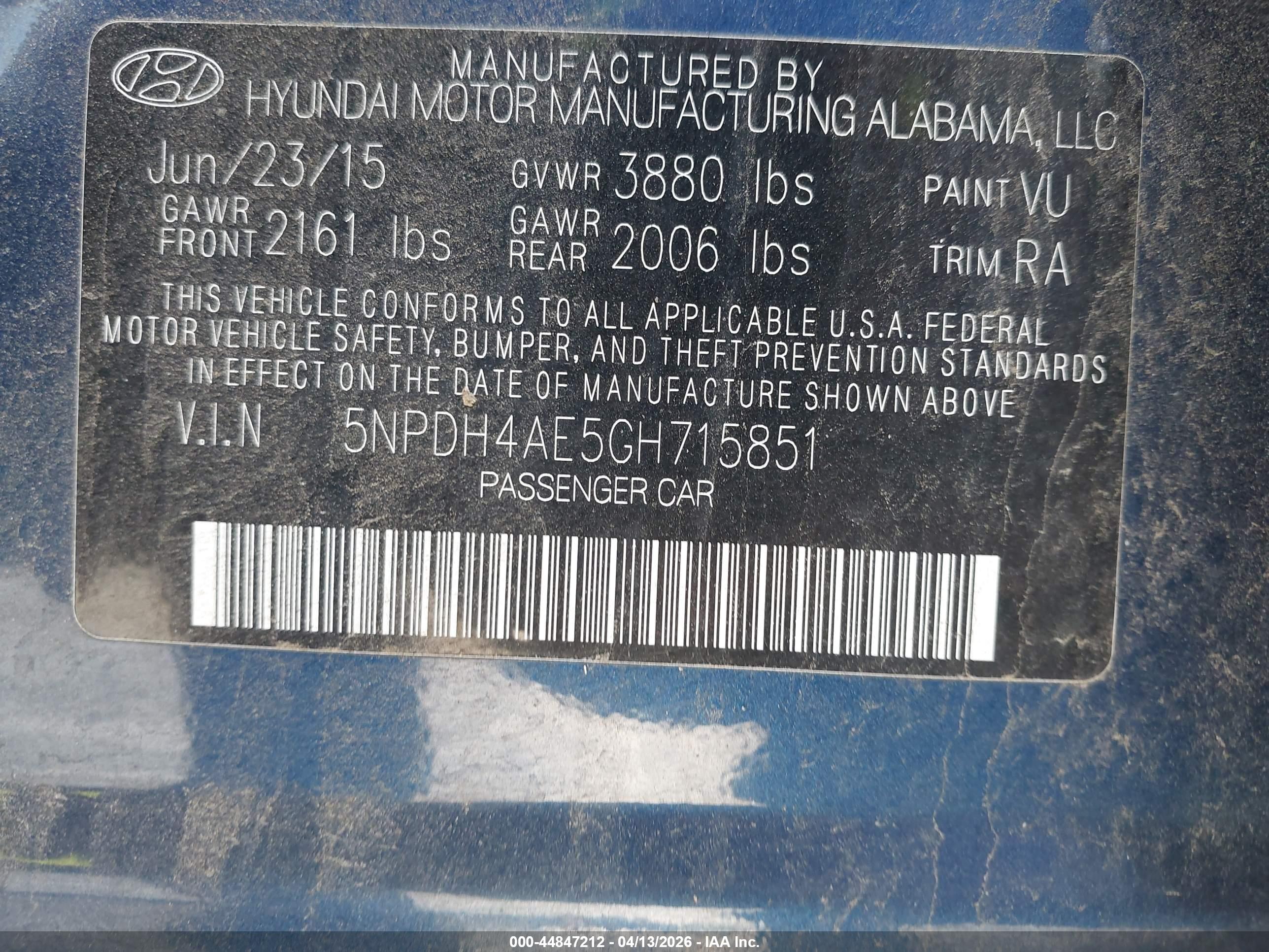 HYUNDAI ELANTRA image 9