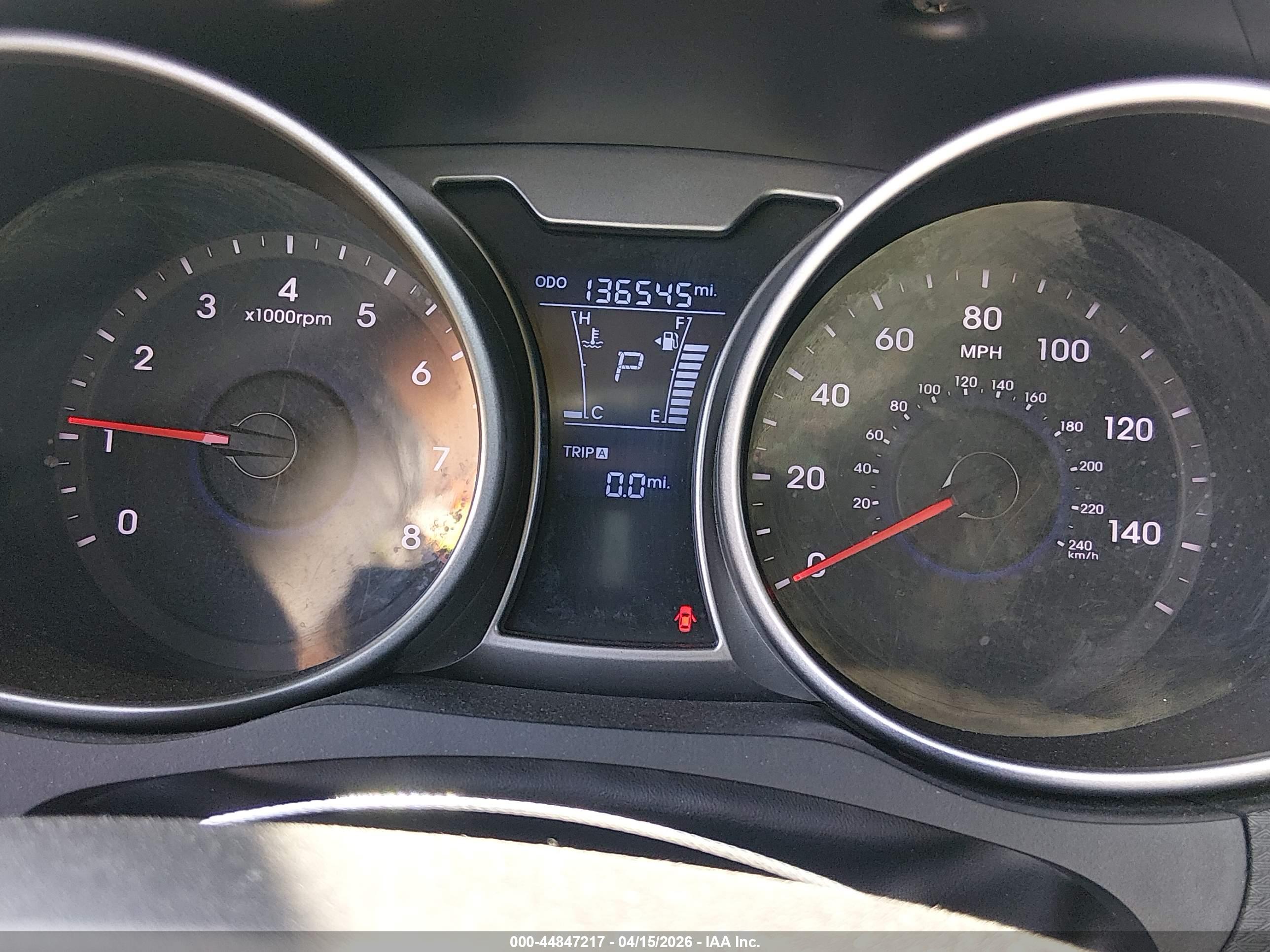 HYUNDAI VELOSTER image 7