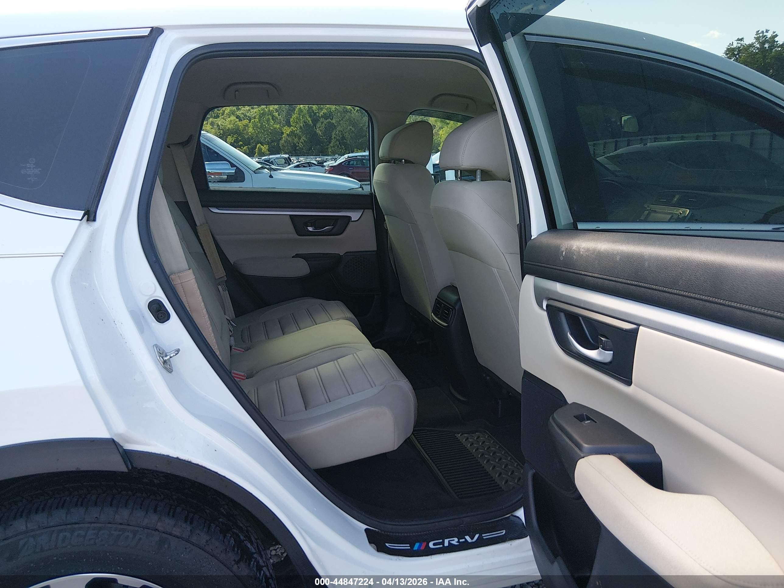 HONDA CR-V image 8