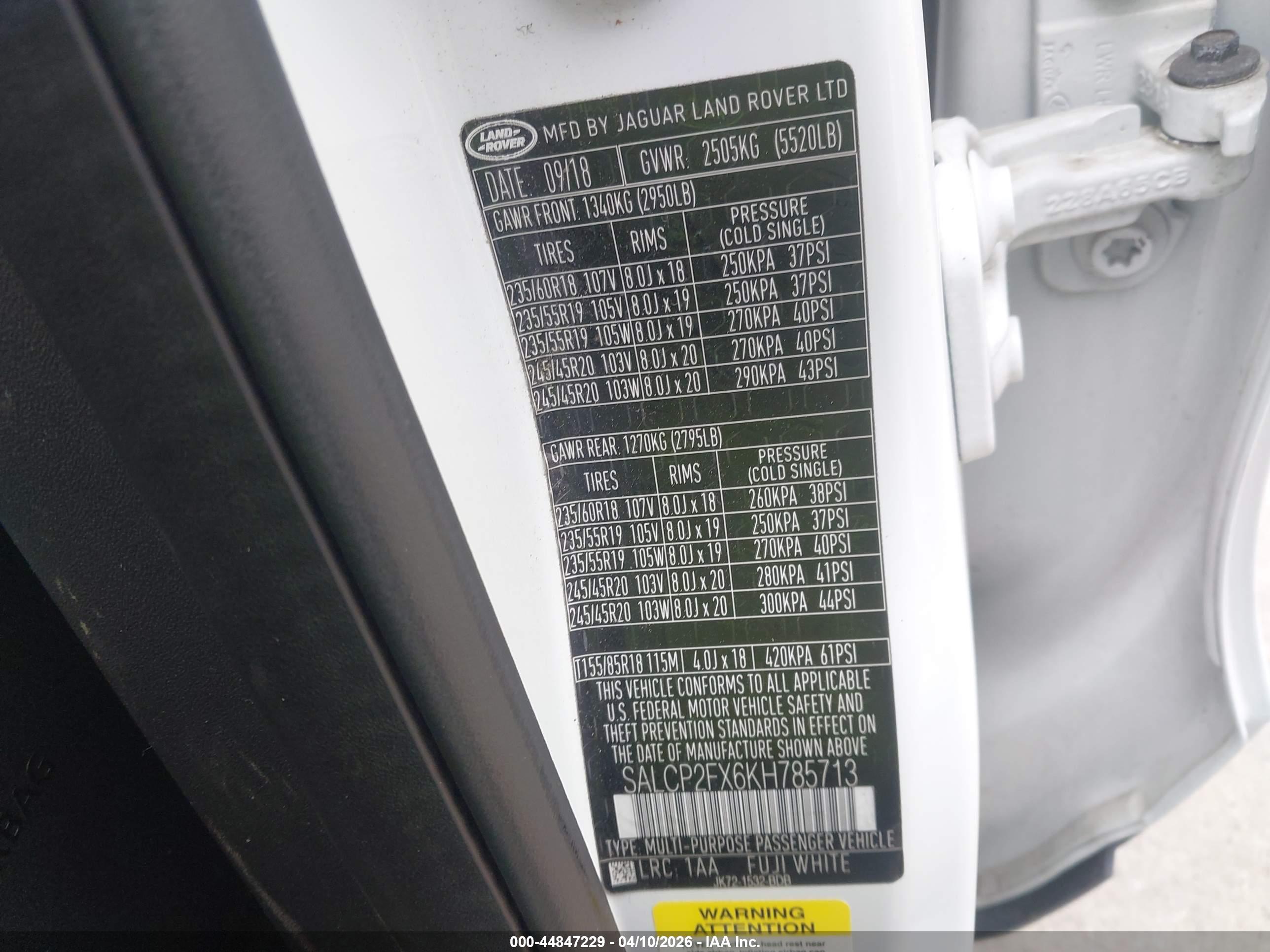 LAND ROVER image 9