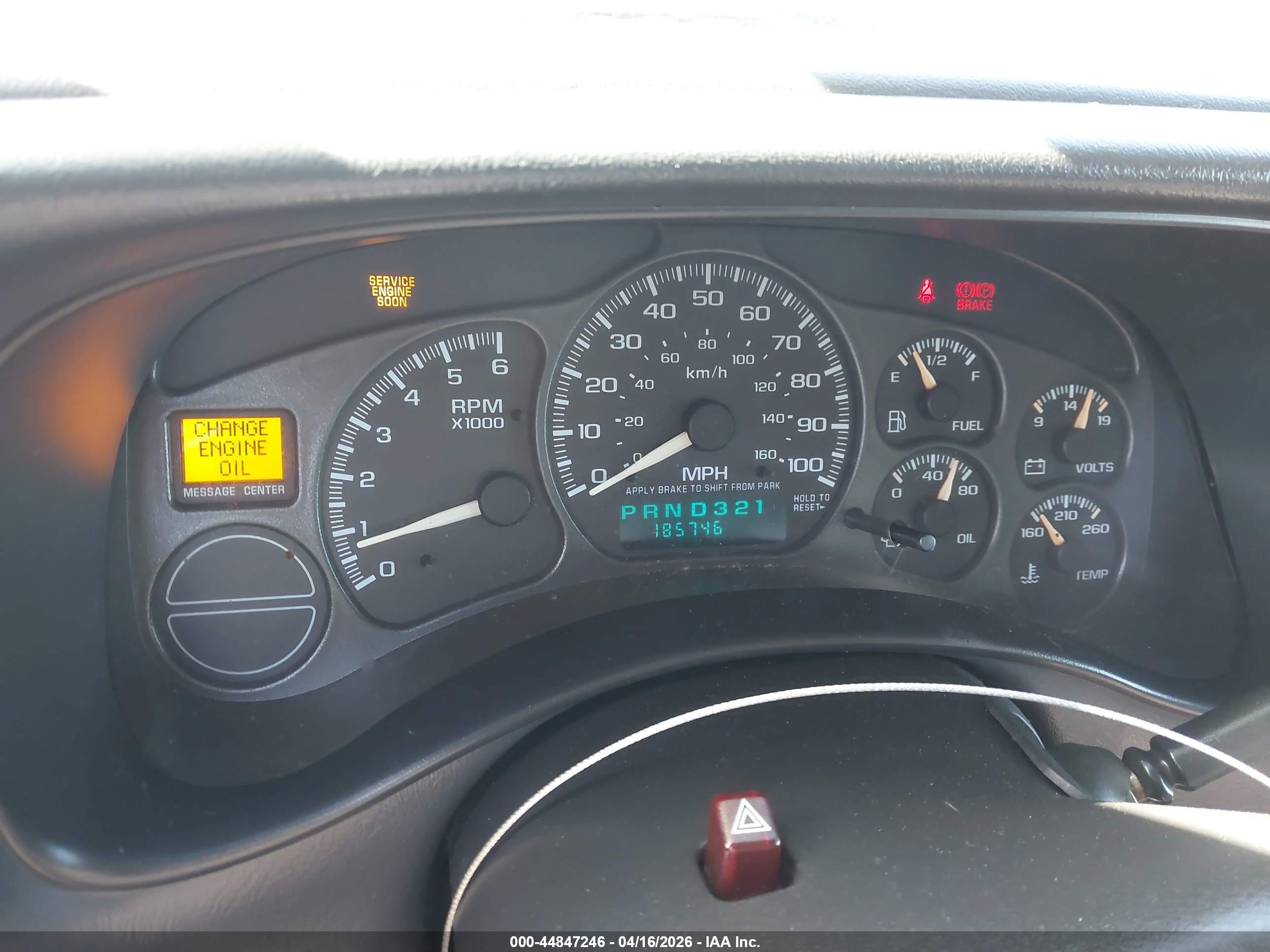 CHEVROLET SILVERADO image 7