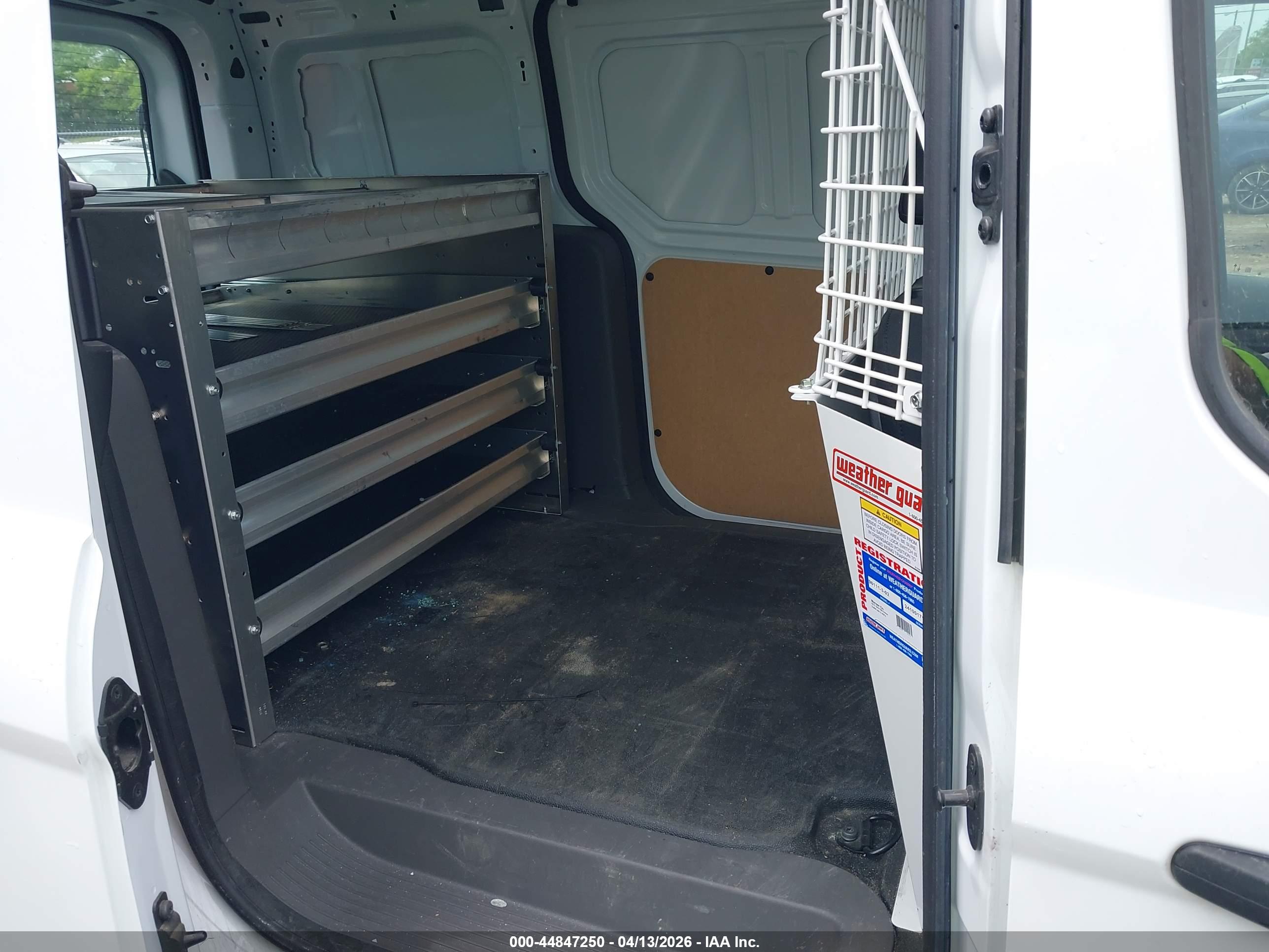 FORD TRANSIT image 8