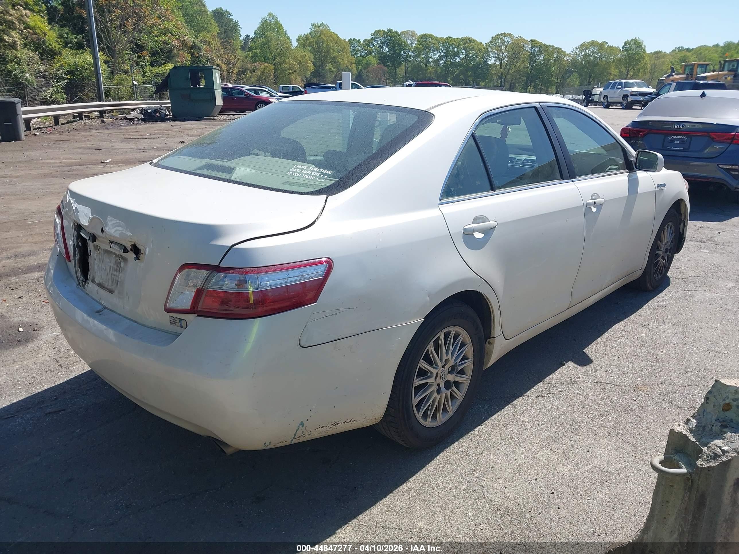 TOYOTA CAMRY image 4