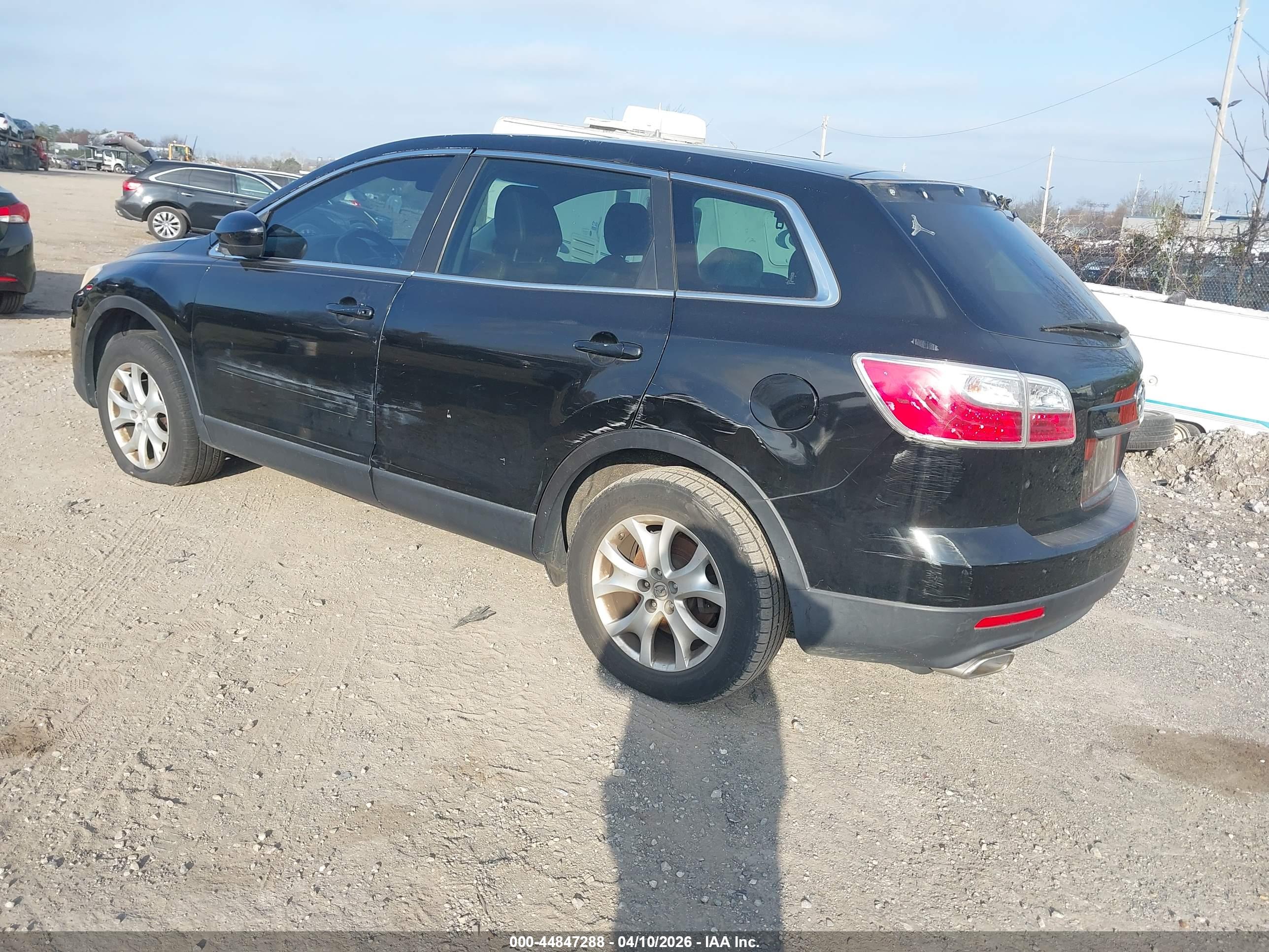 MAZDA CX-9 image 3