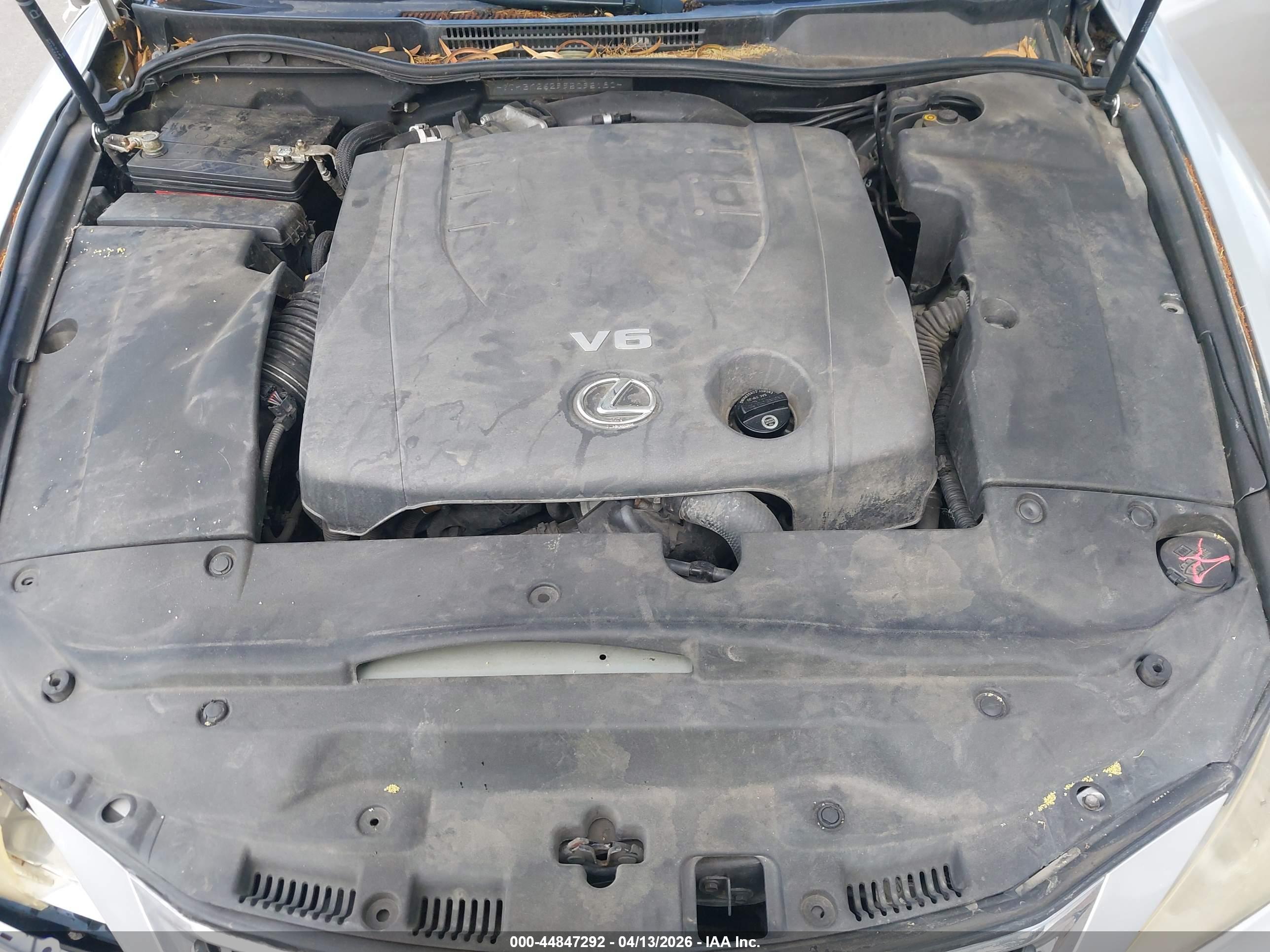 LEXUS IS image 10