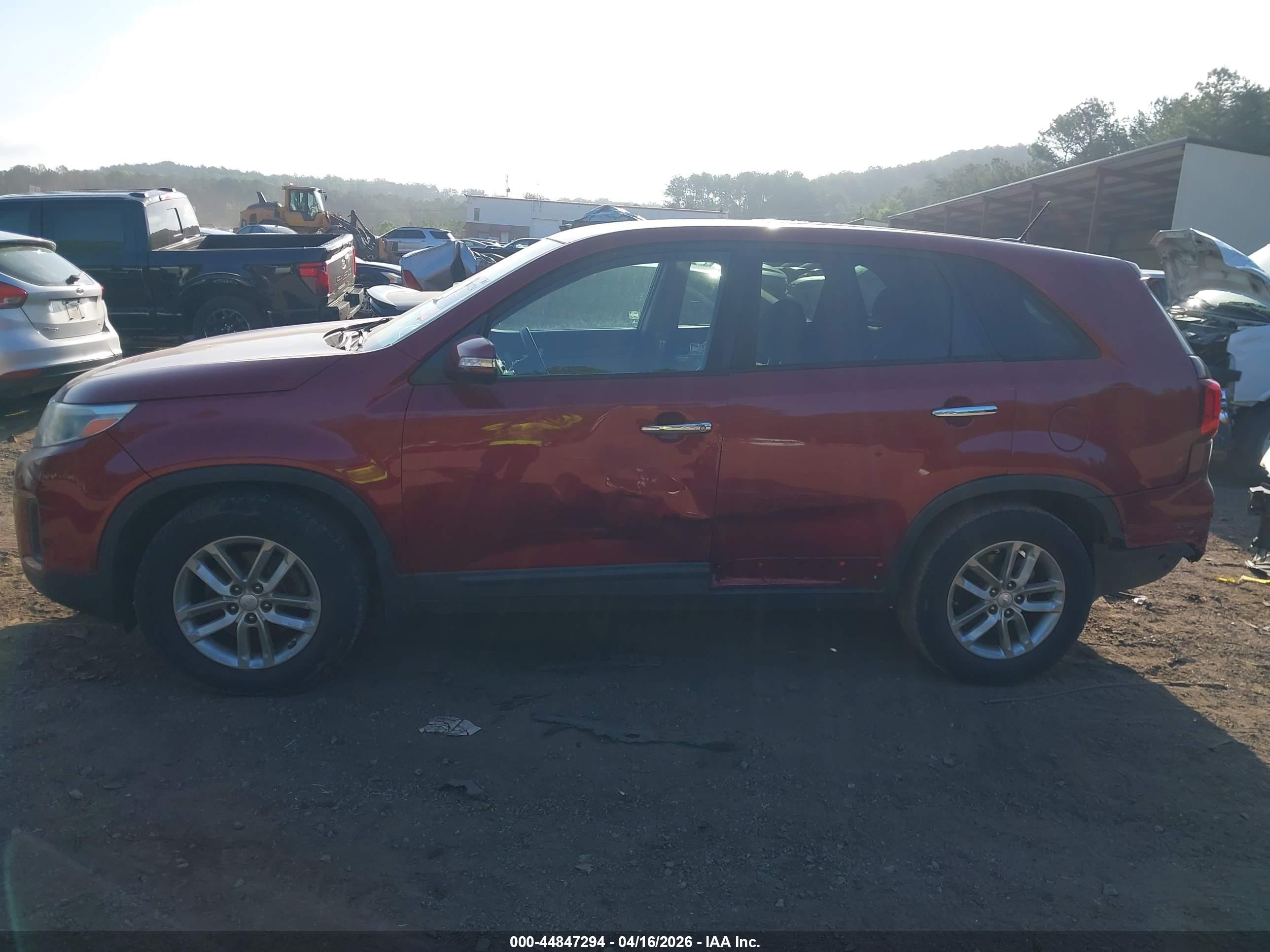 KIA SORENTO image 6