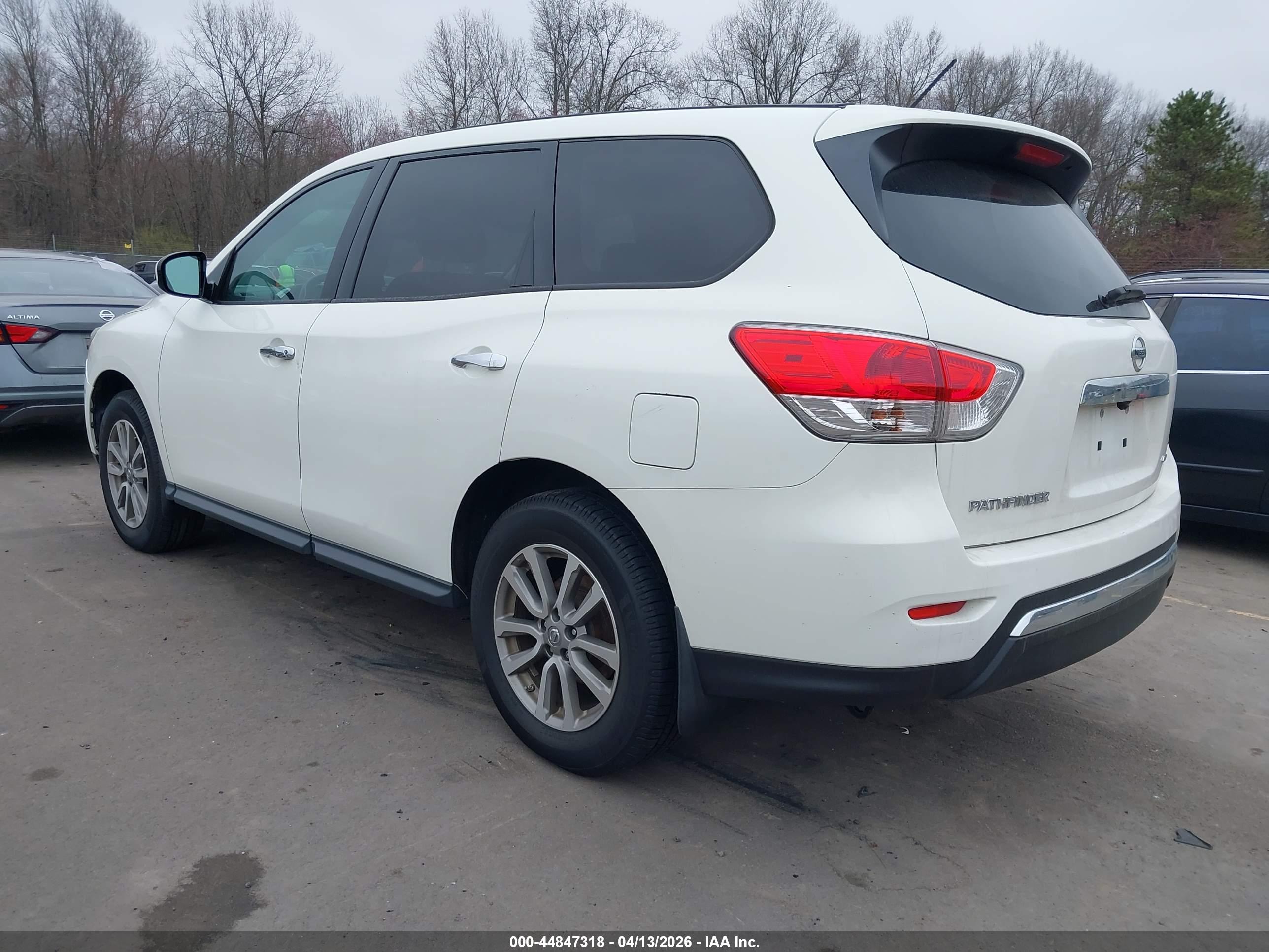 NISSAN PATHFINDER image 3
