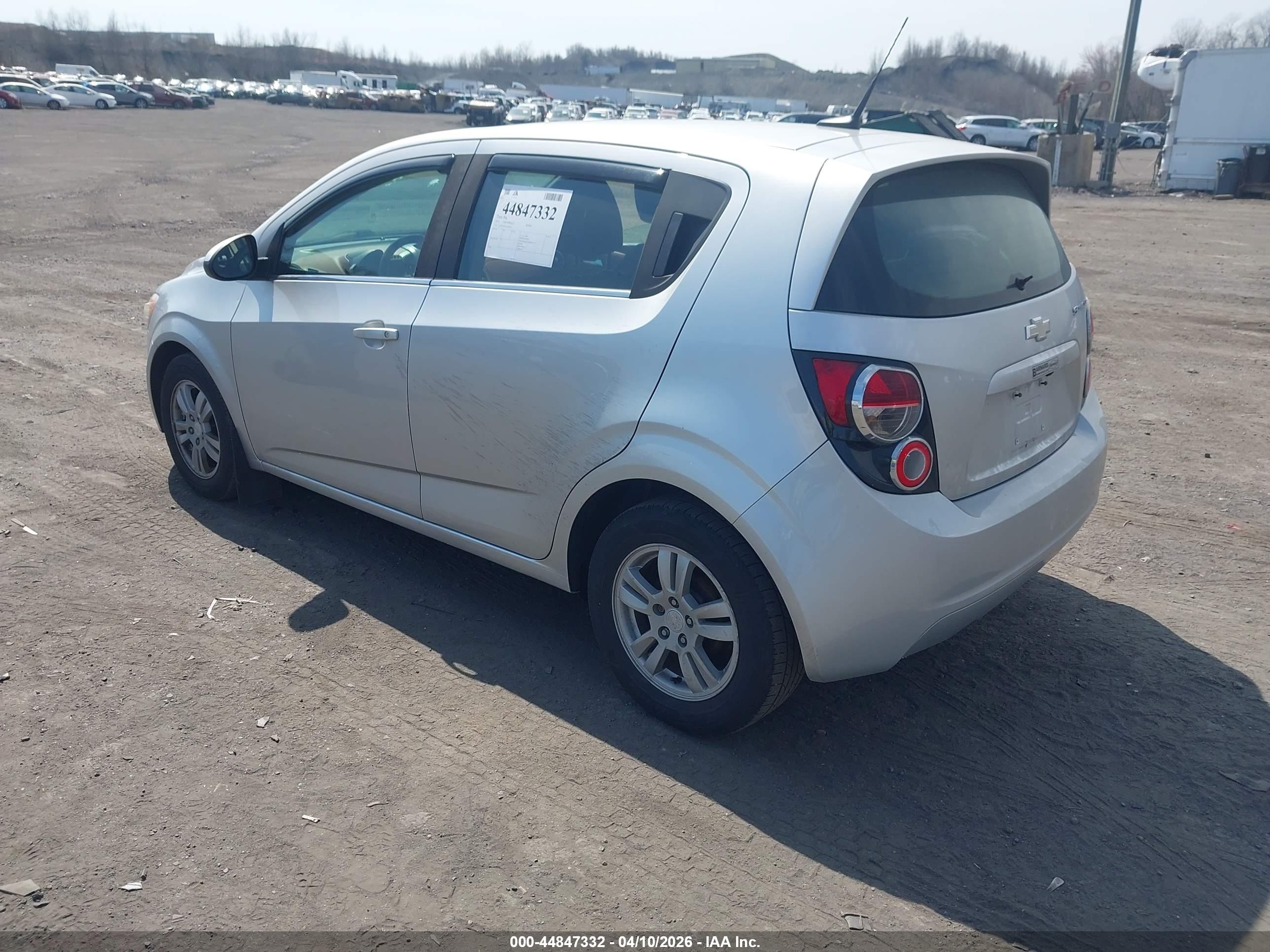 CHEVROLET SONIC image 3