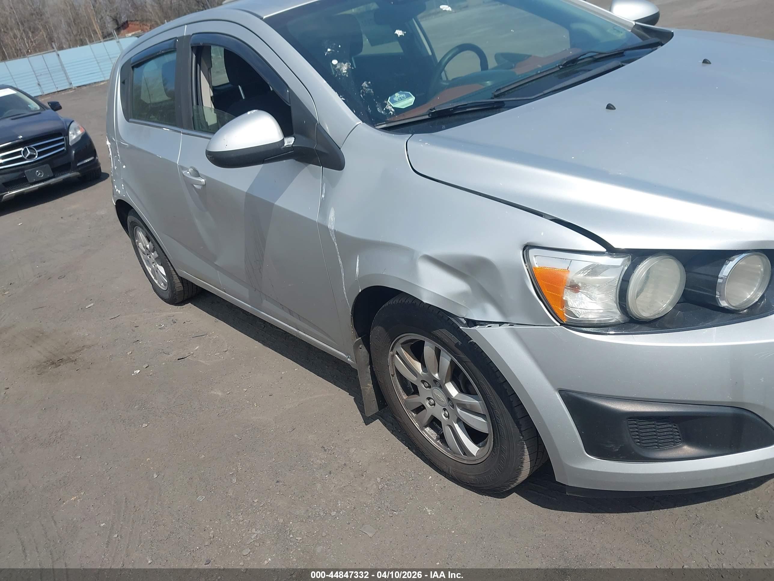 CHEVROLET SONIC image 6