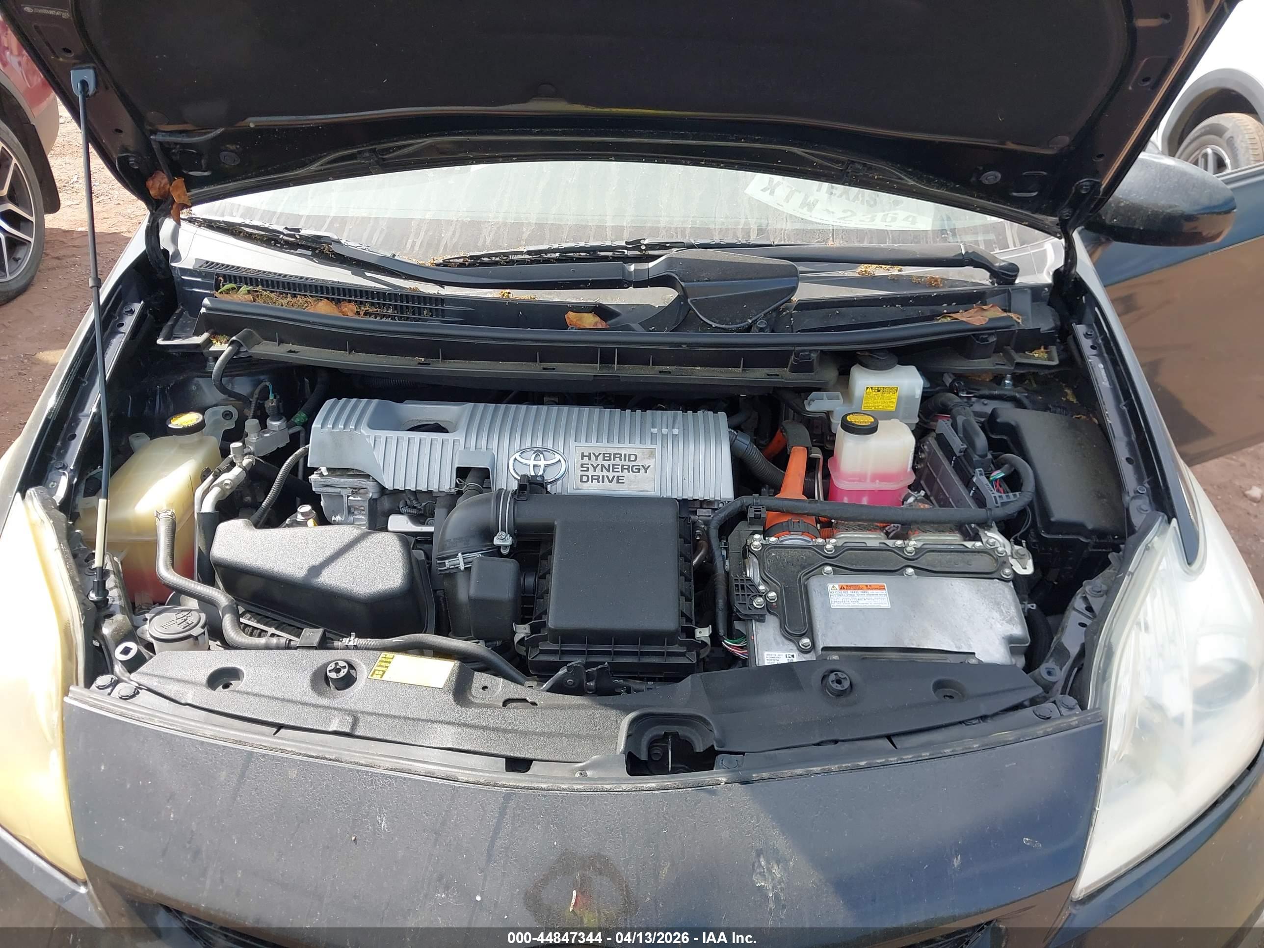 TOYOTA PRIUS image 10