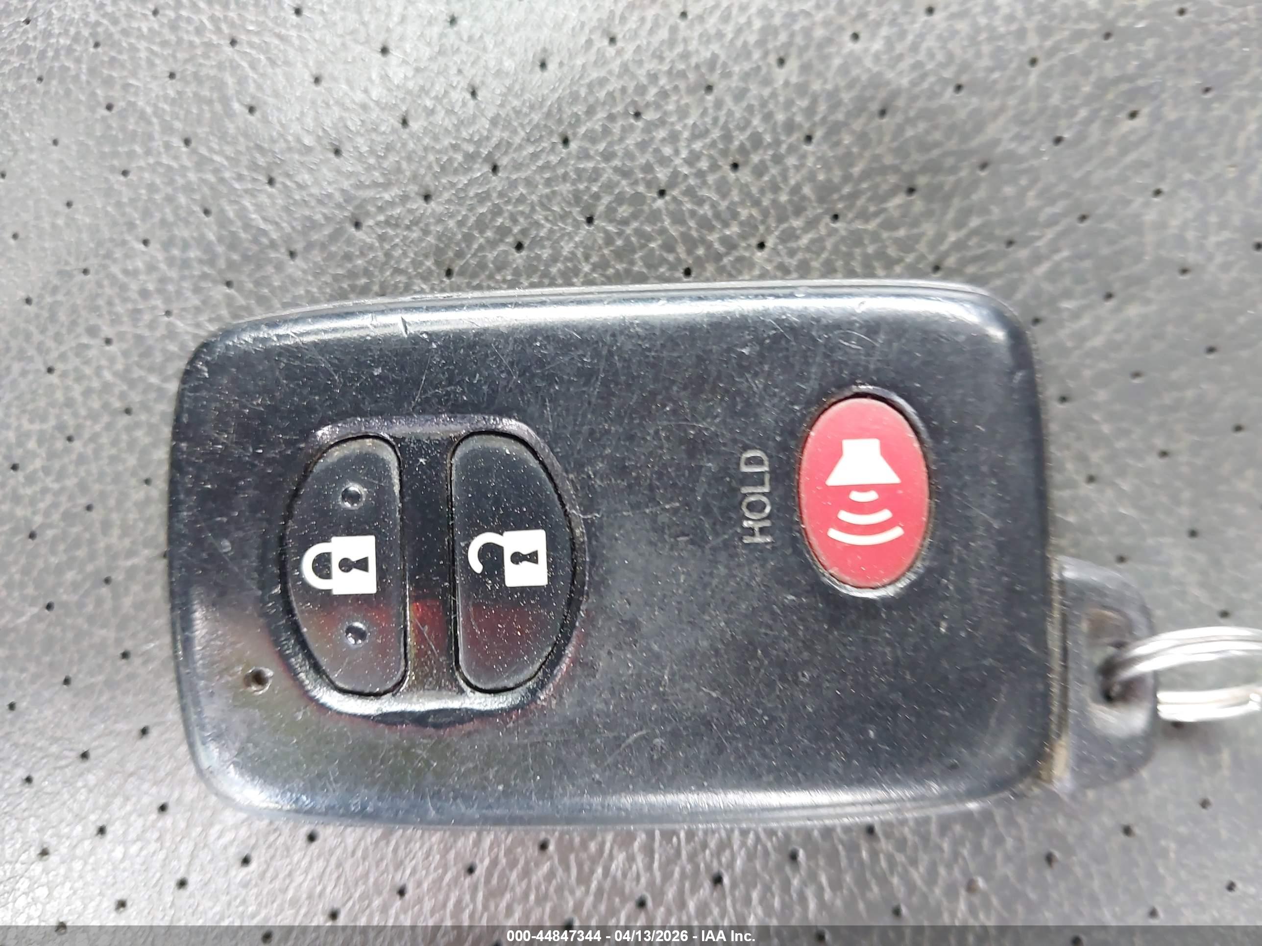 TOYOTA PRIUS image 11