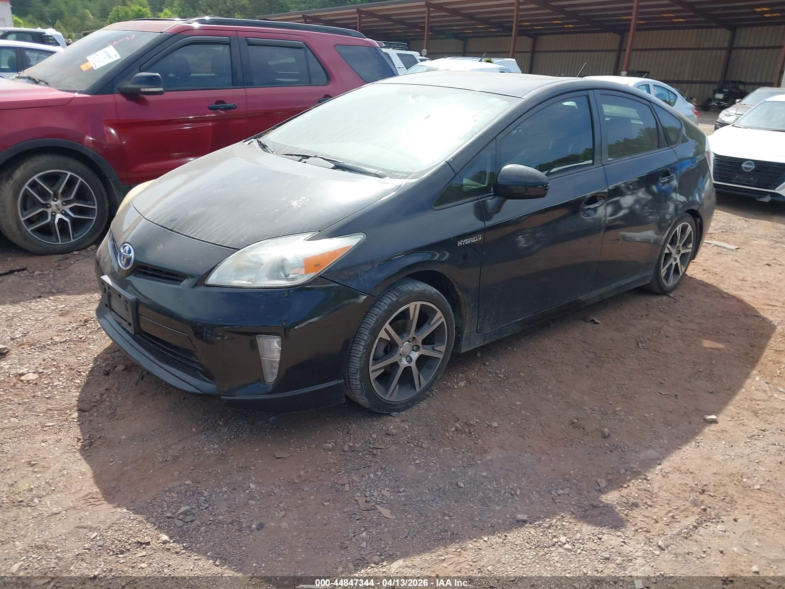 TOYOTA PRIUS image 2