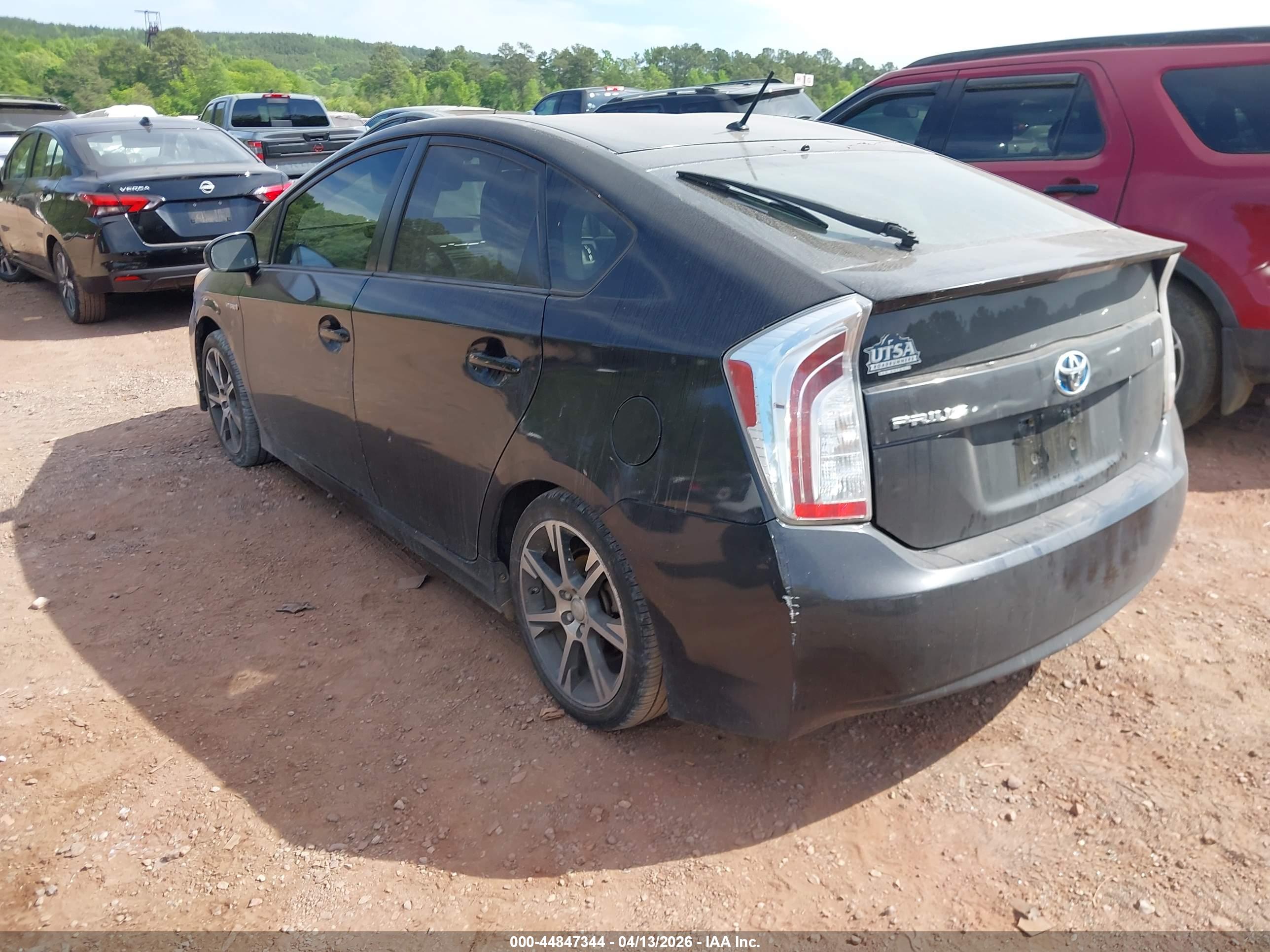 TOYOTA PRIUS image 3