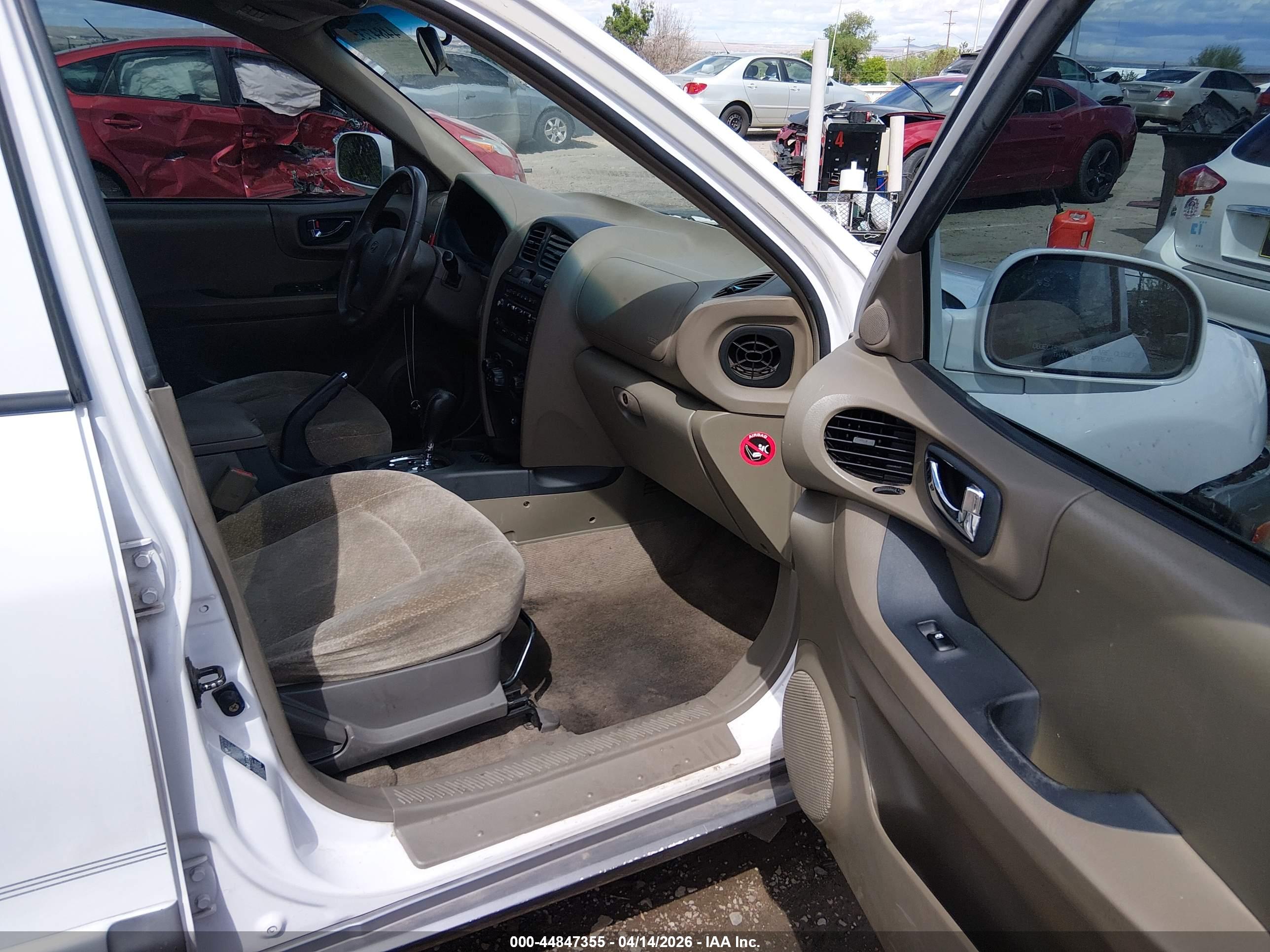 HYUNDAI SANTA image 5