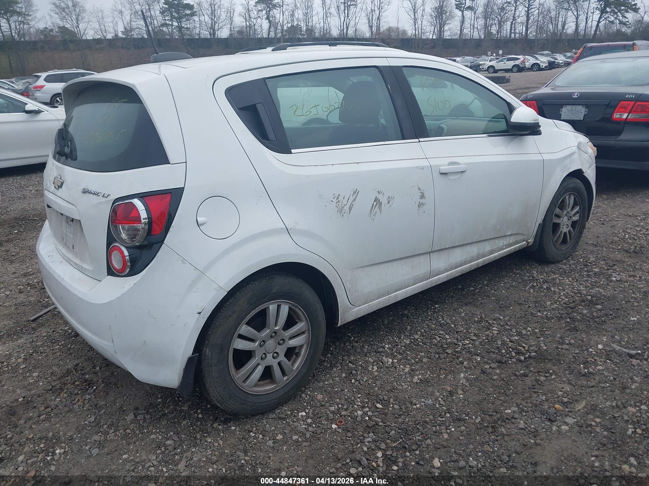 CHEVROLET SONIC image 4