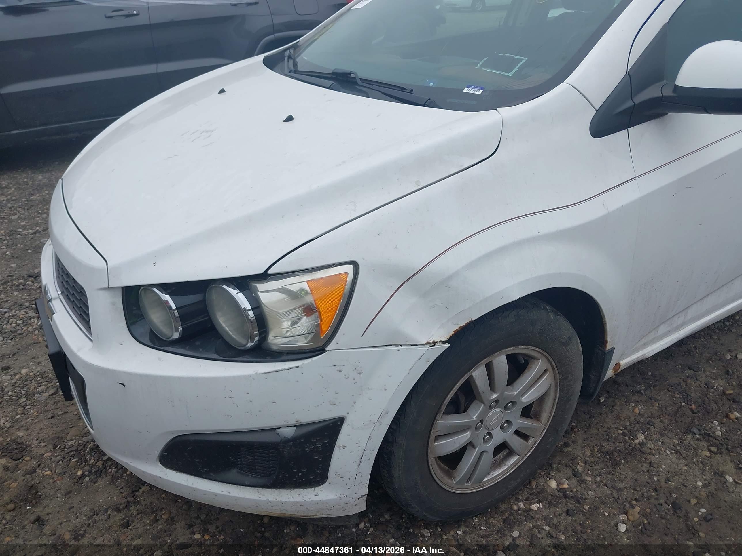 CHEVROLET SONIC image 6