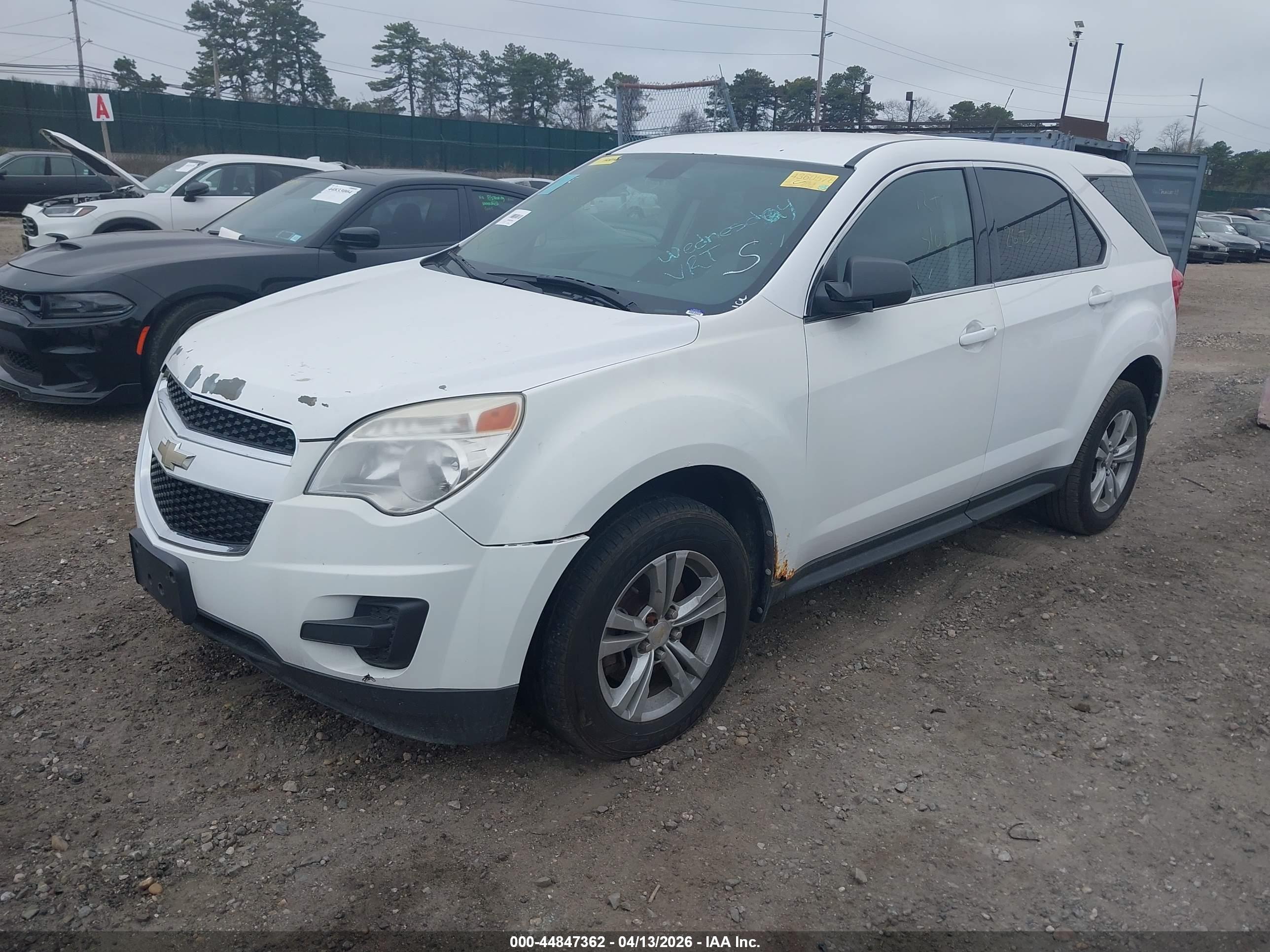 CHEVROLET EQUINOX image 2