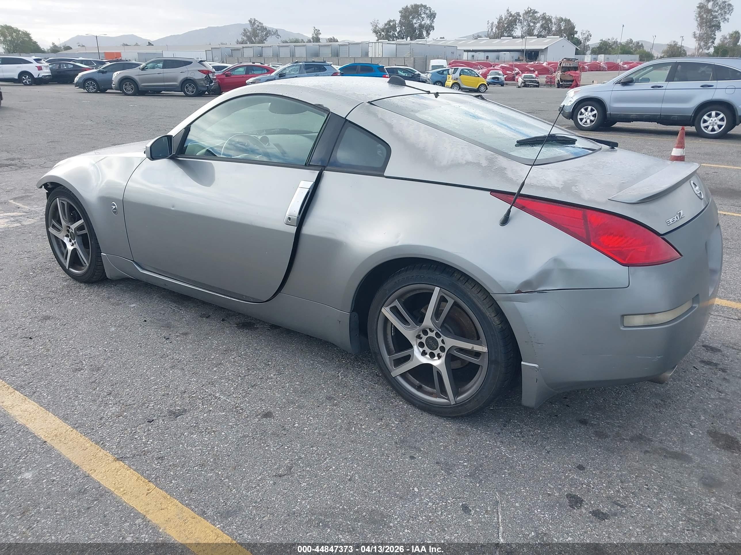 NISSAN 350Z image 3