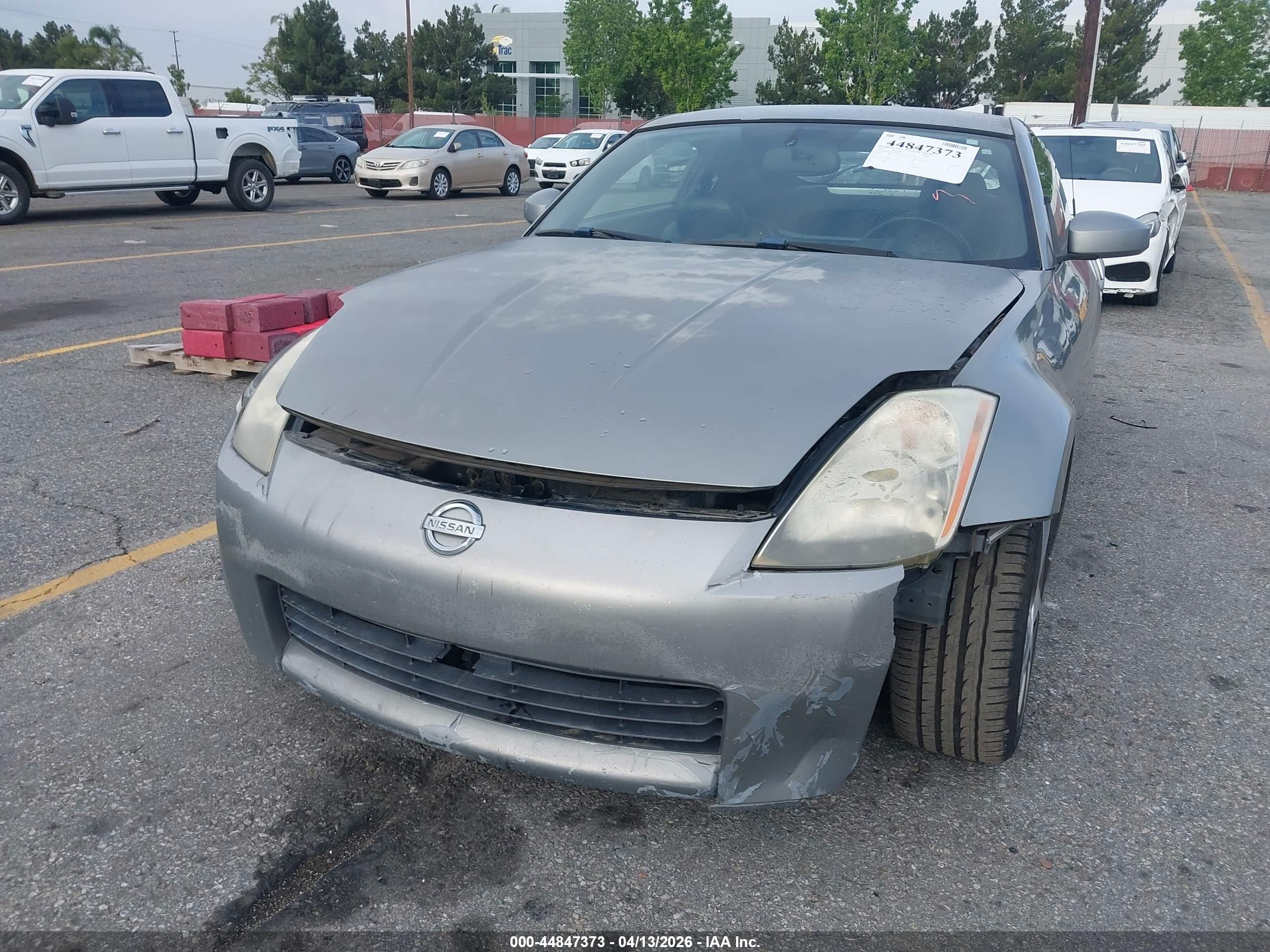 NISSAN 350Z image 6
