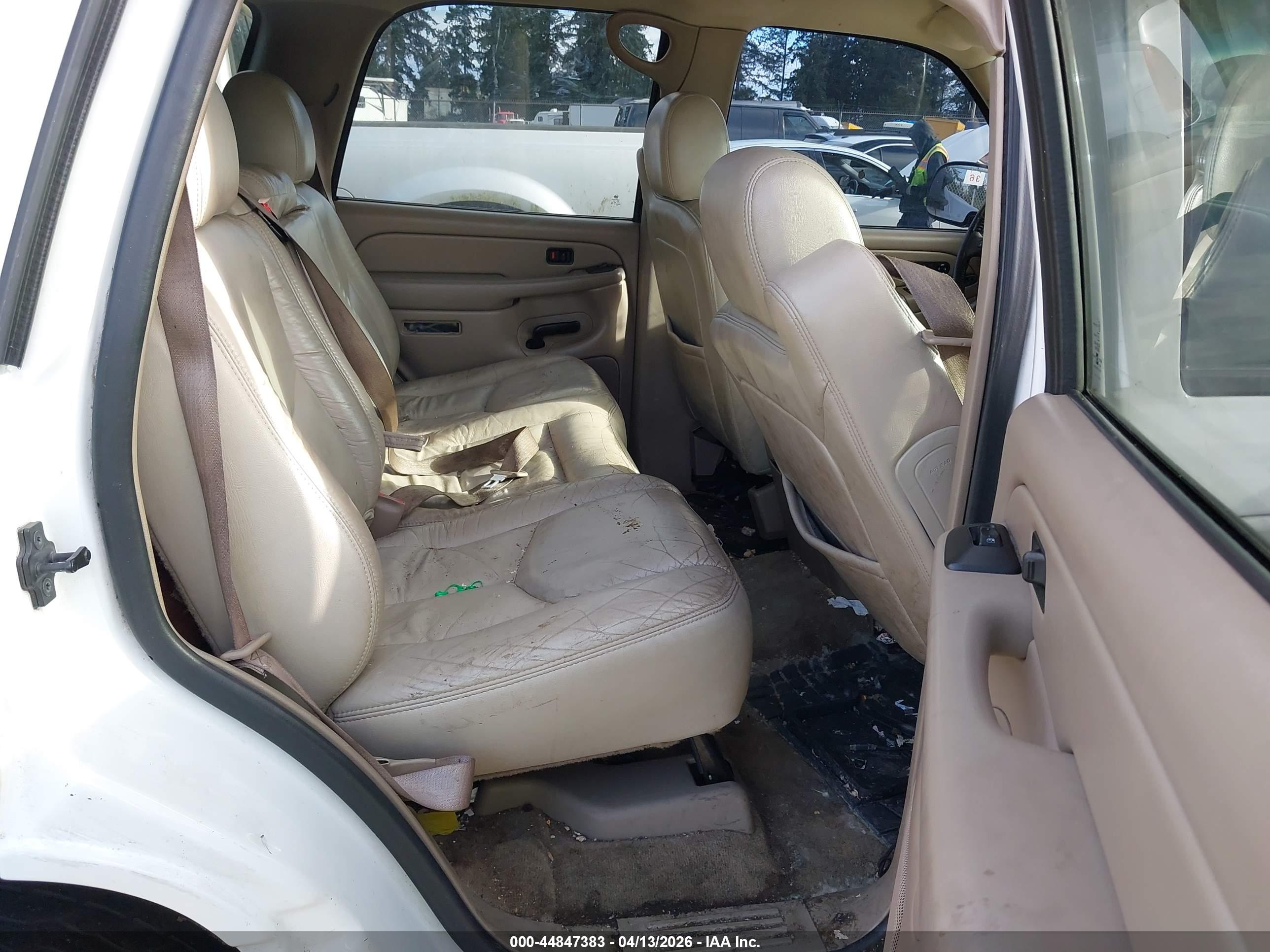 CHEVROLET TAHOE image 8