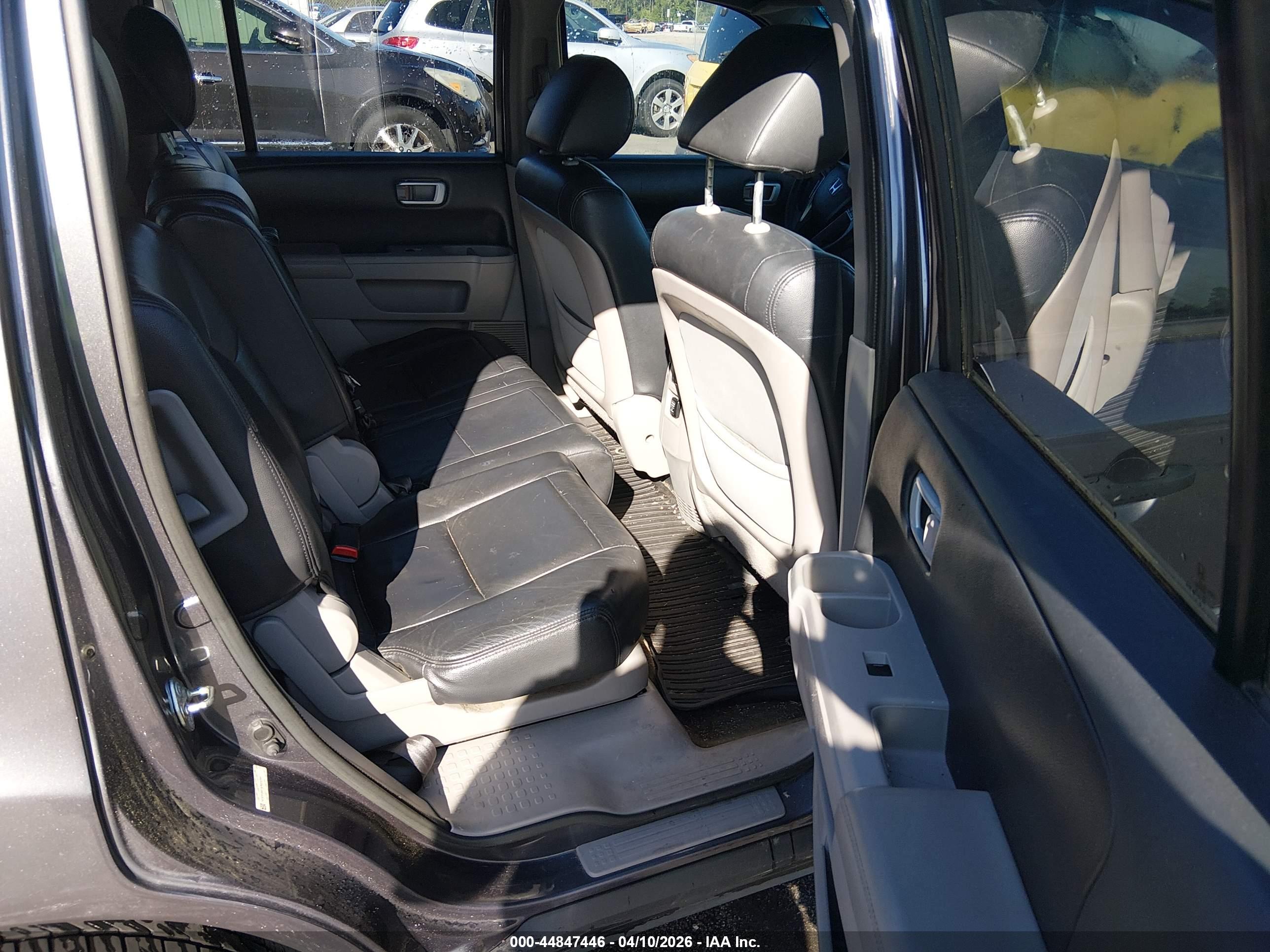 HONDA PILOT image 8