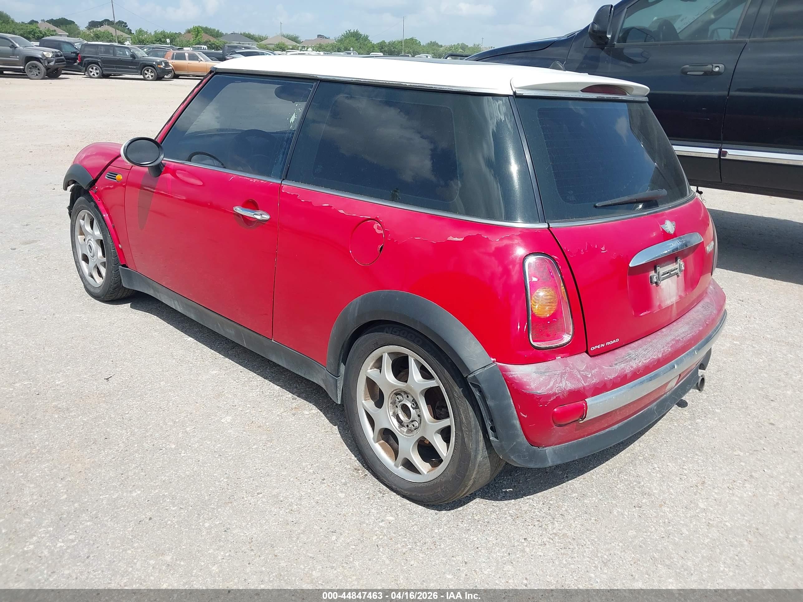 MINI COOPER image 3