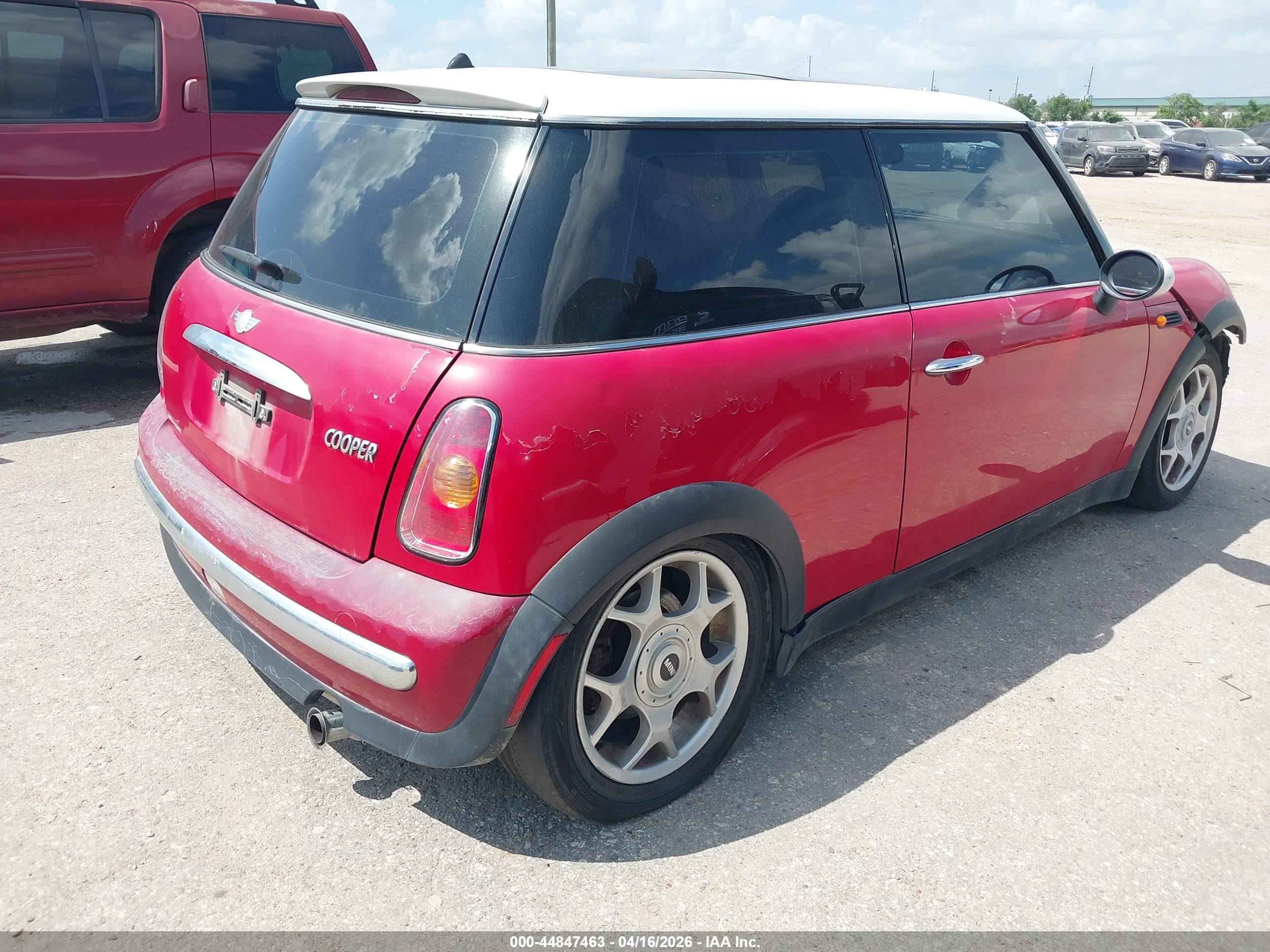 MINI COOPER image 4
