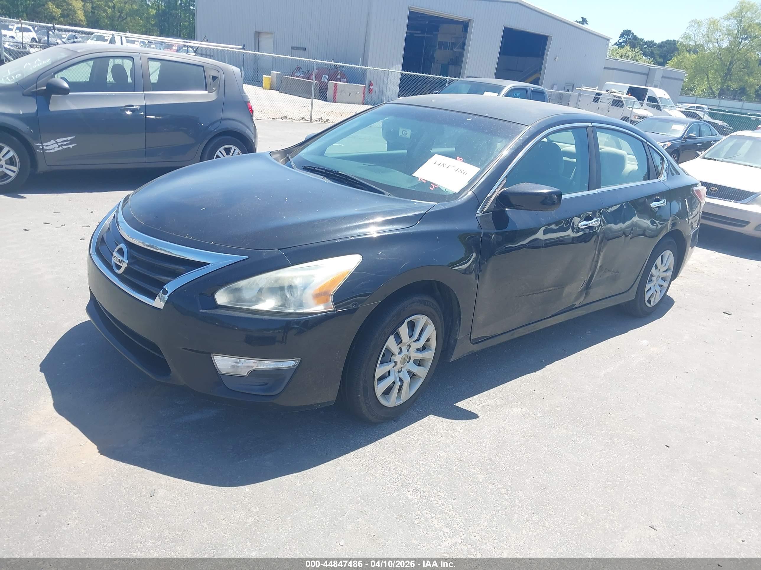 NISSAN ALTIMA image 2