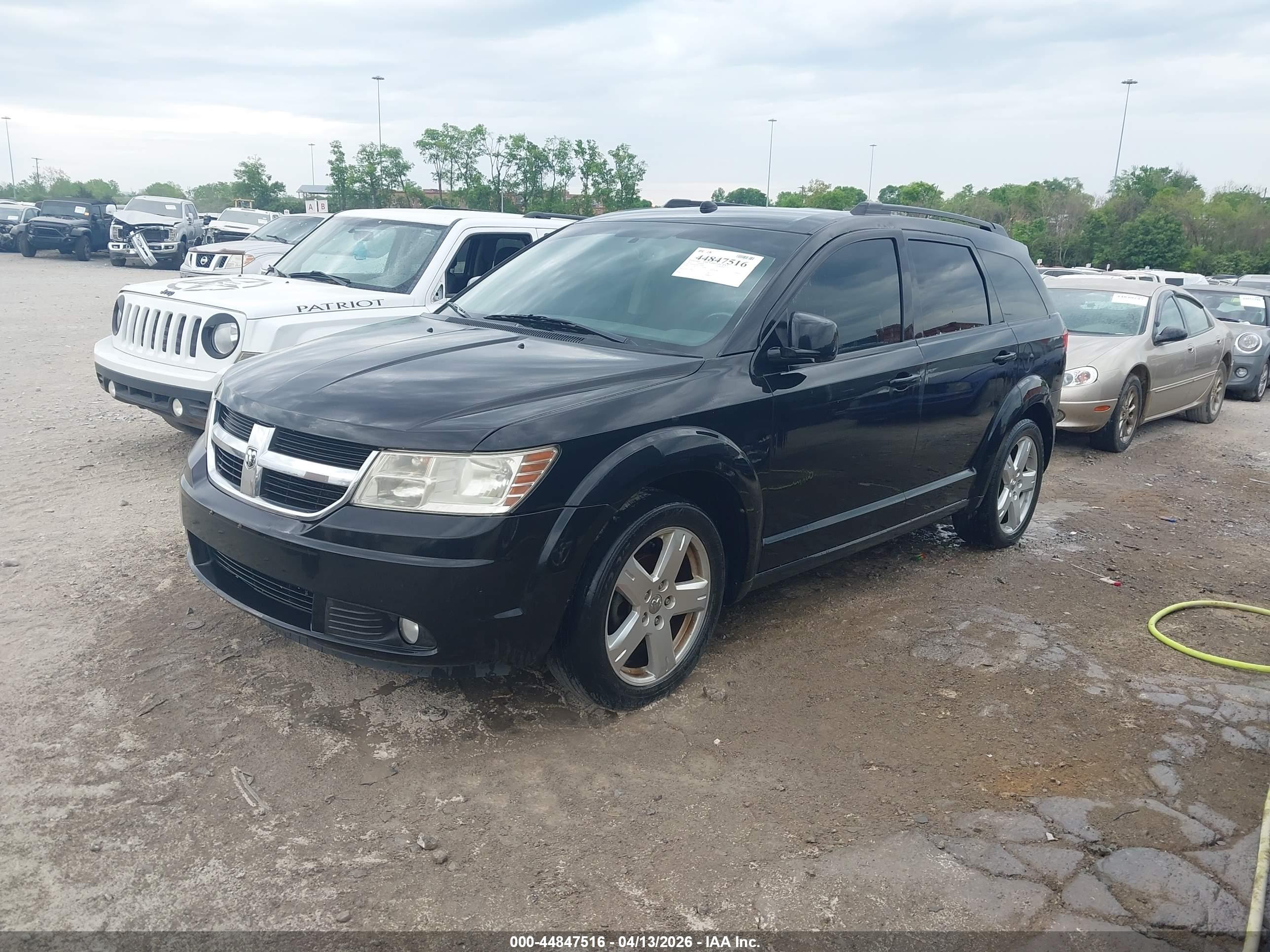 DODGE JOURNEY image 2