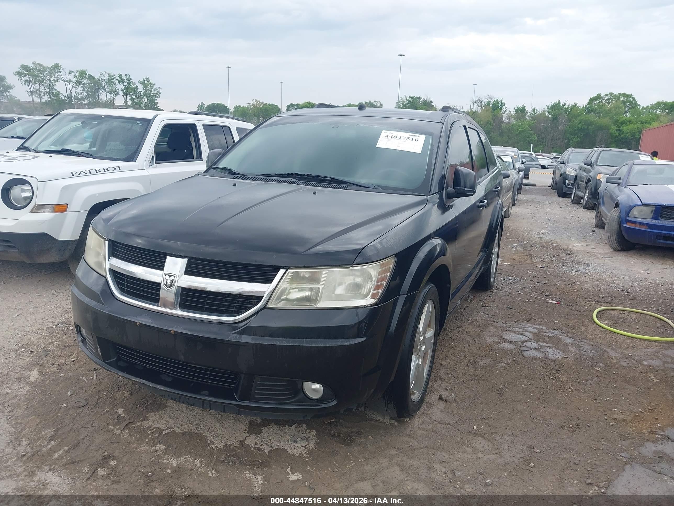 DODGE JOURNEY image 6