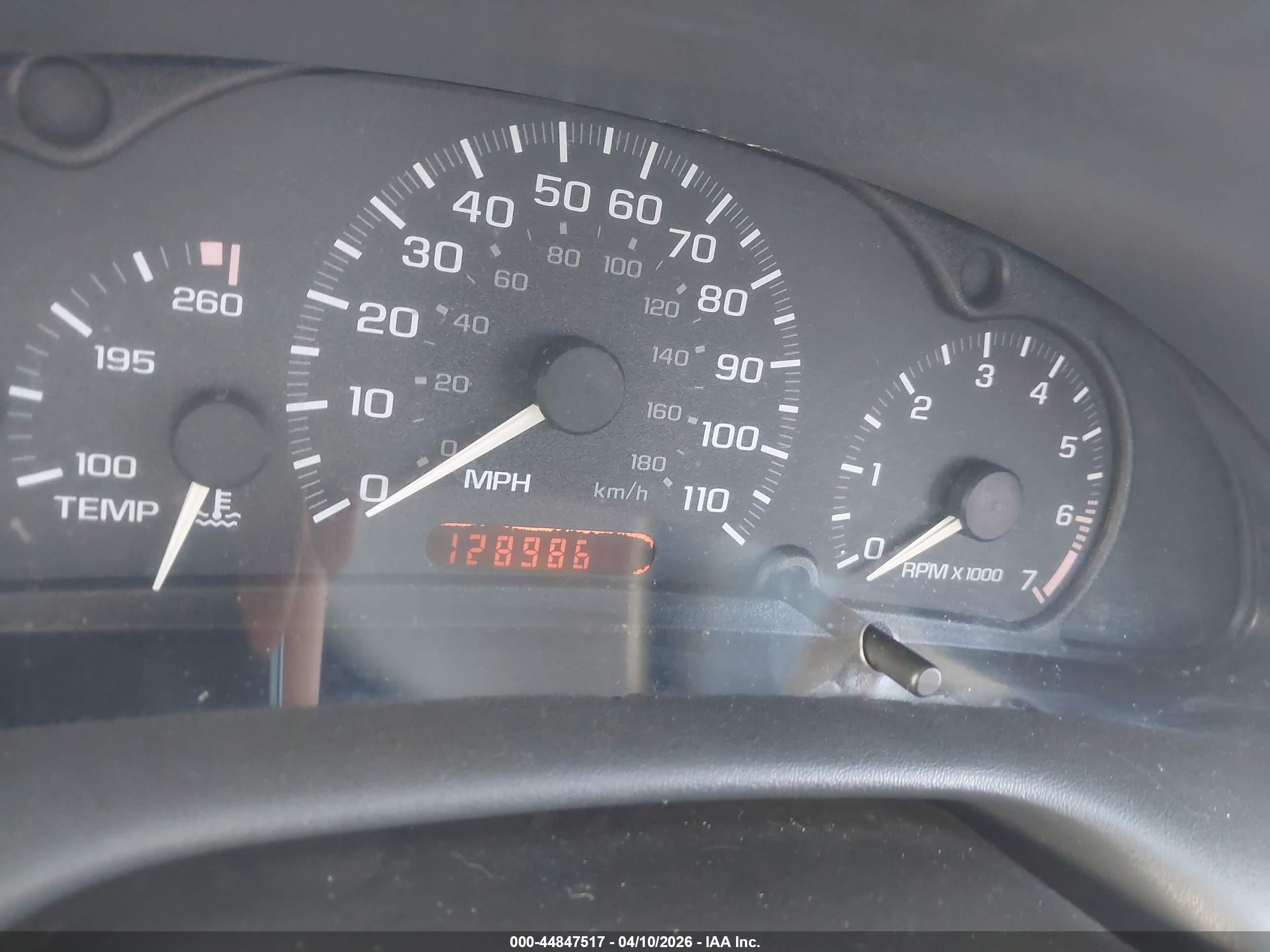 CHEVROLET CAVALIER image 7
