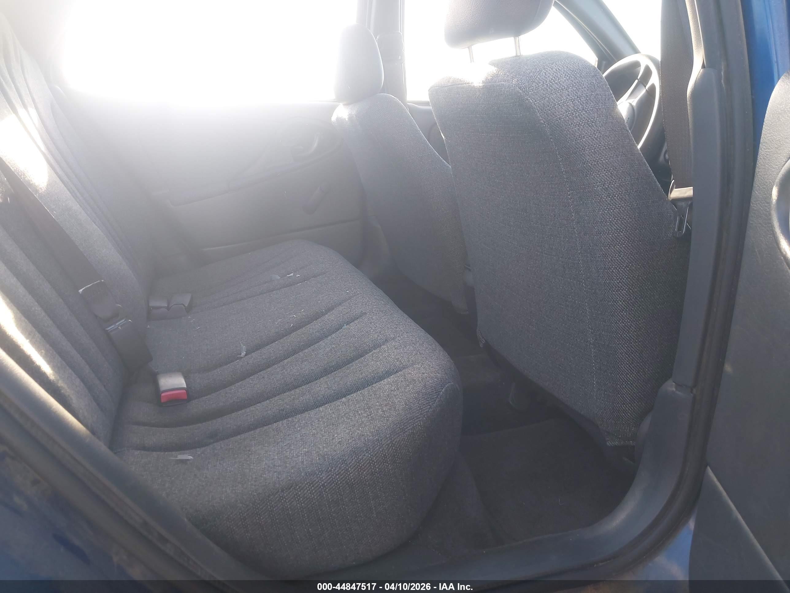 CHEVROLET CAVALIER image 8