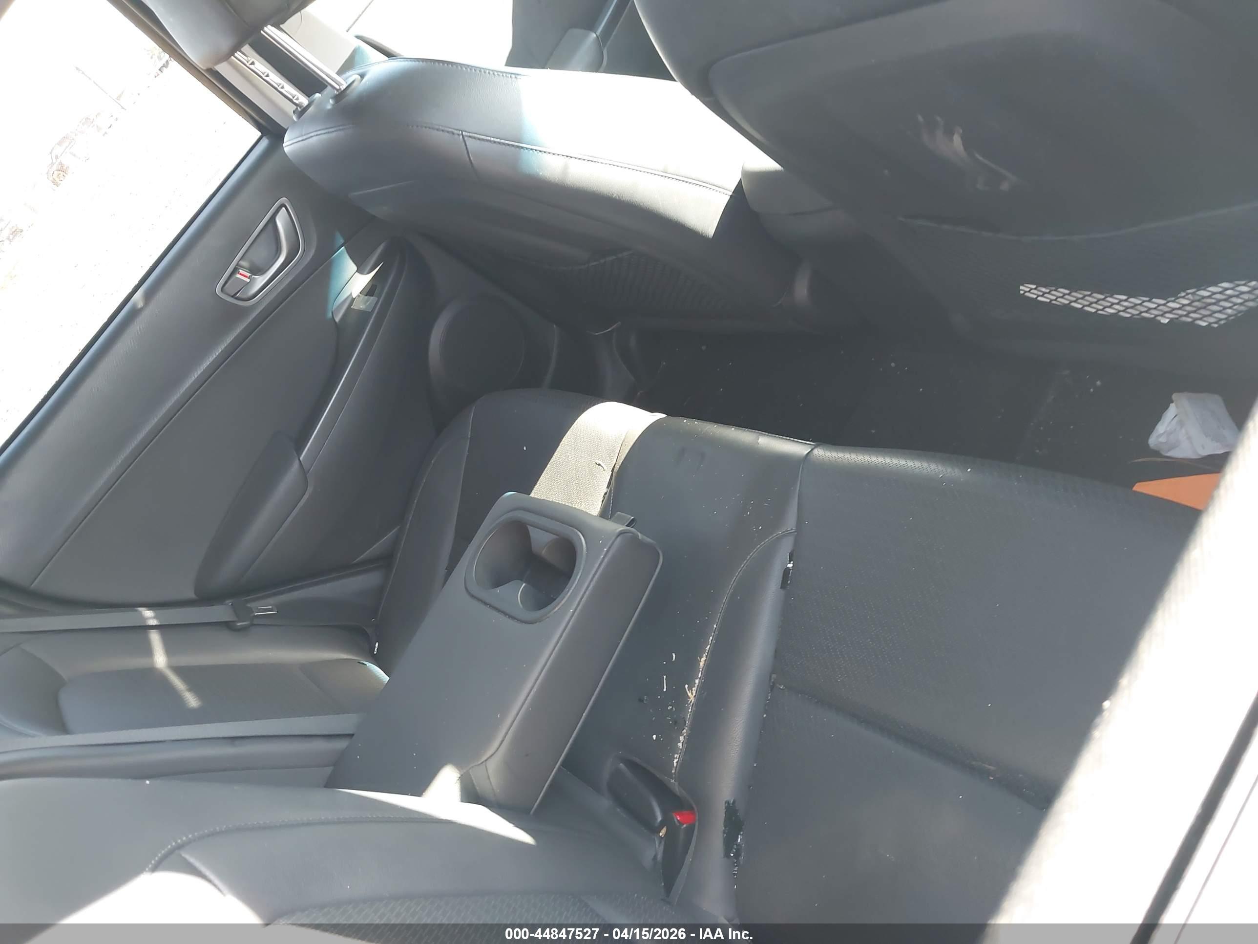 HYUNDAI KONA image 8
