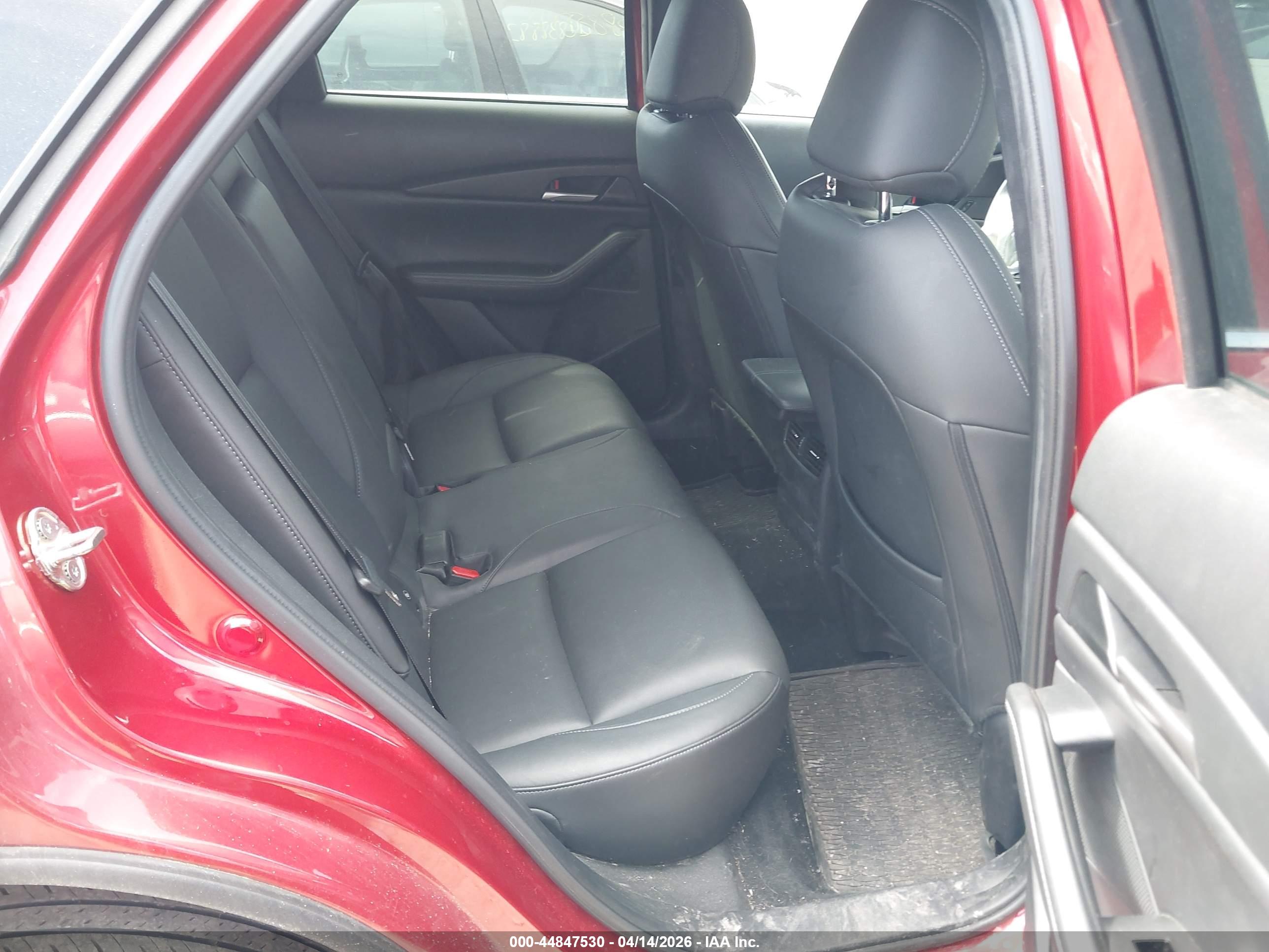 MAZDA CX-30 image 8
