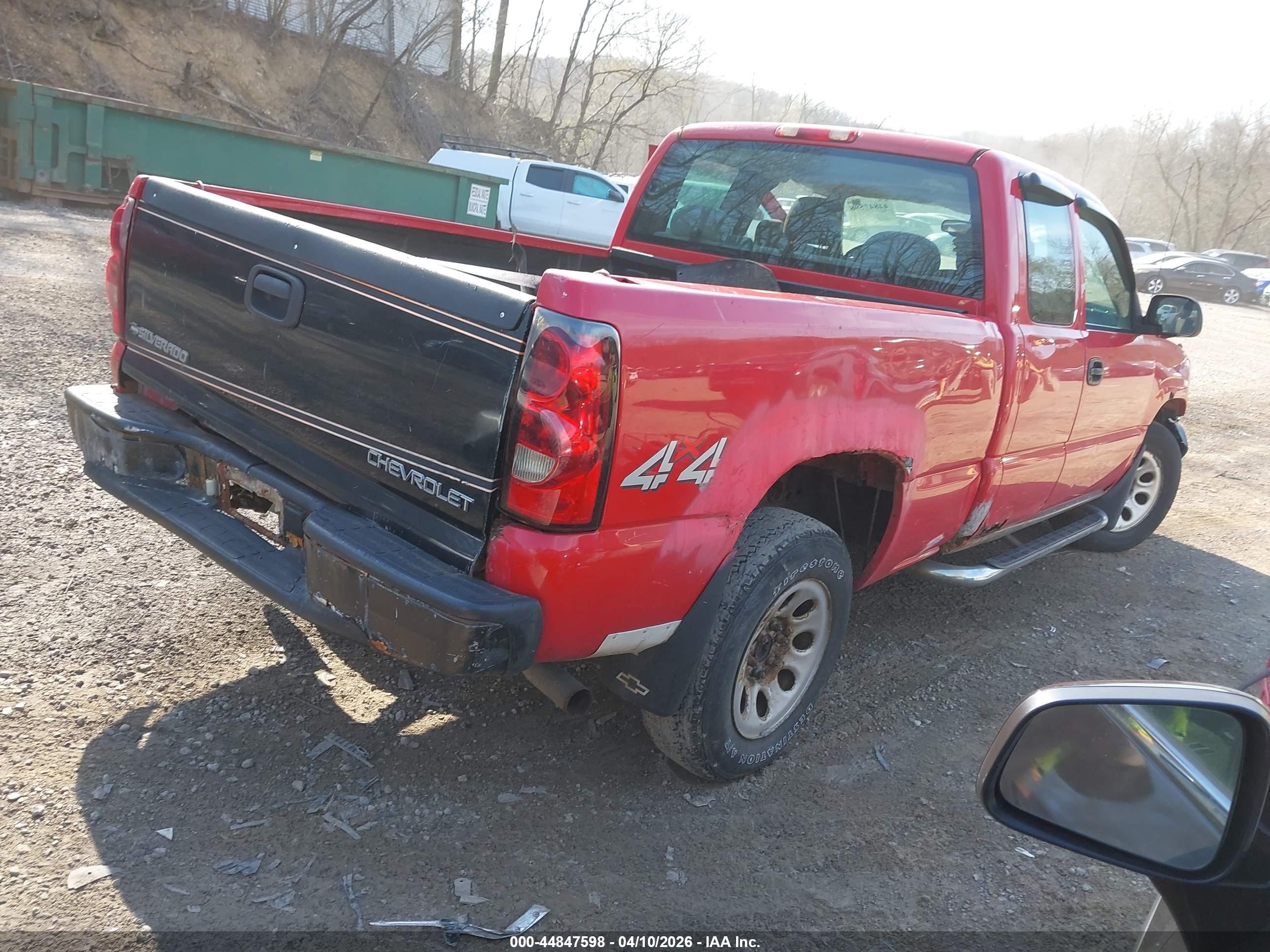 CHEVROLET SILVERADO image 4
