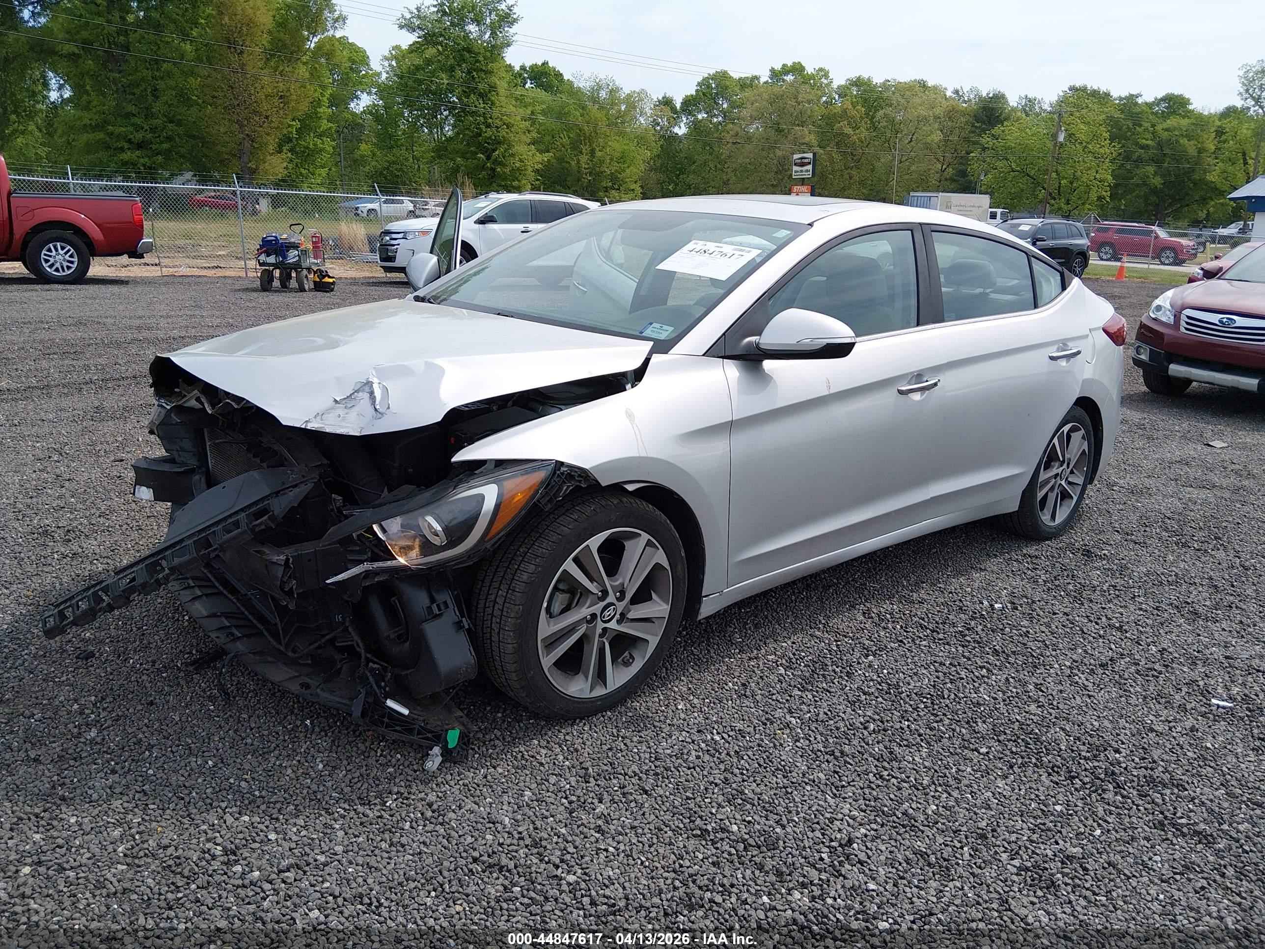 HYUNDAI ELANTRA image 2