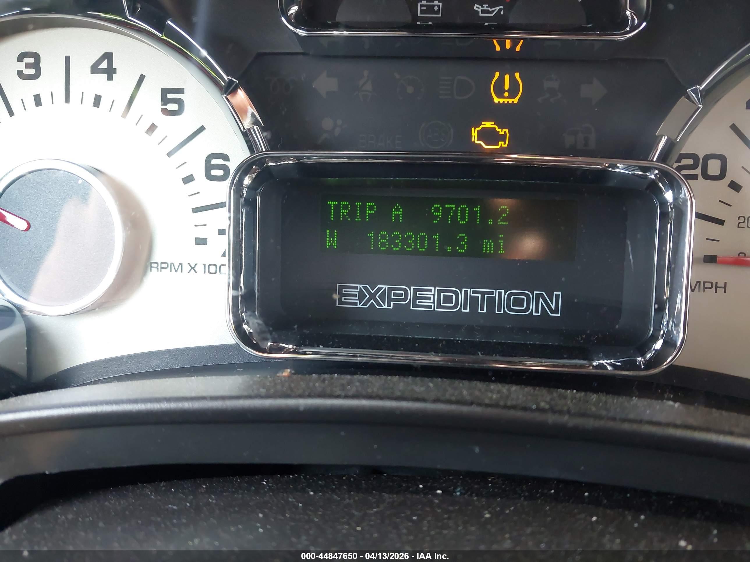 FORD EXPEDITION image 7