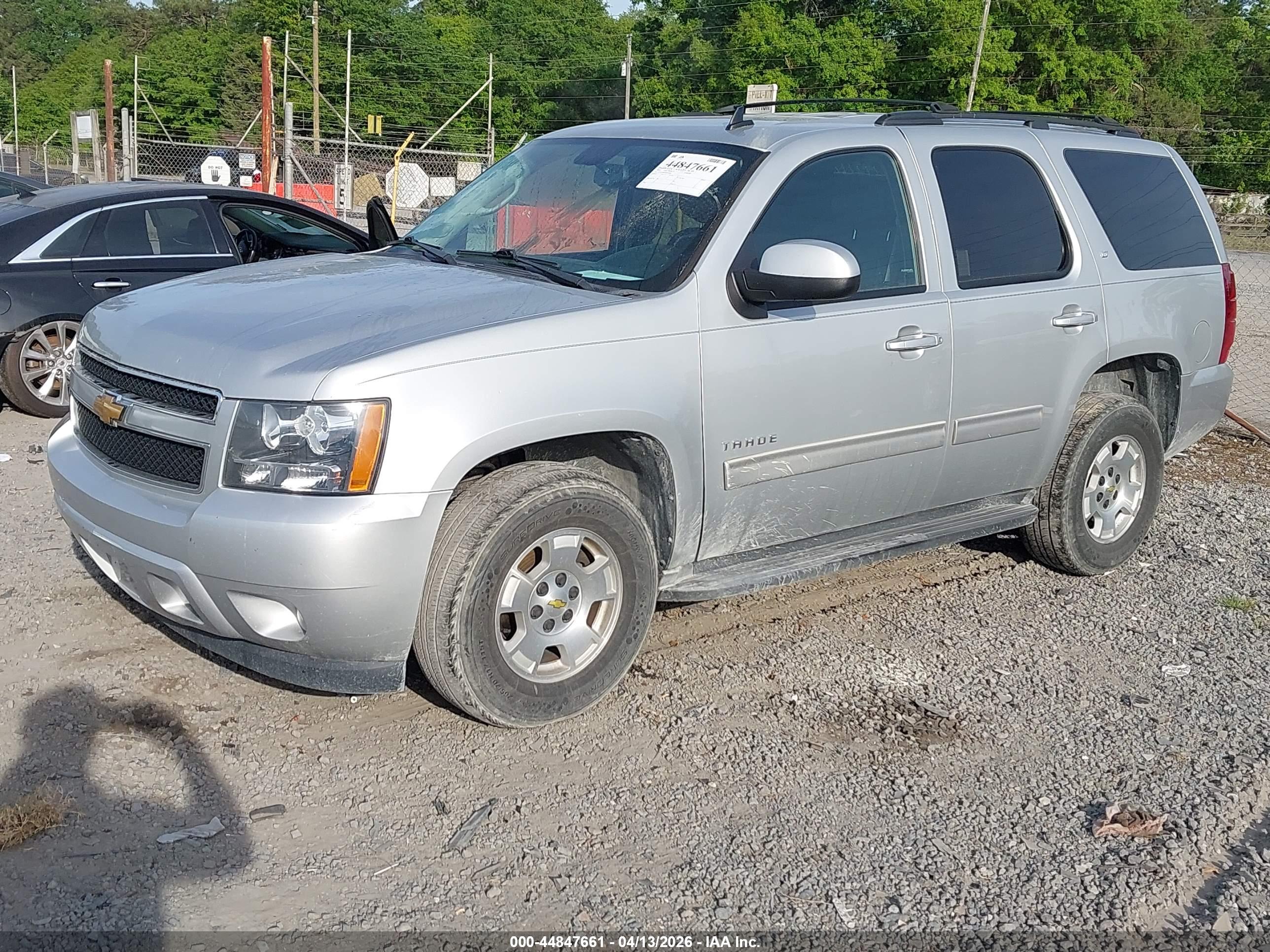 CHEVROLET TAHOE image 2