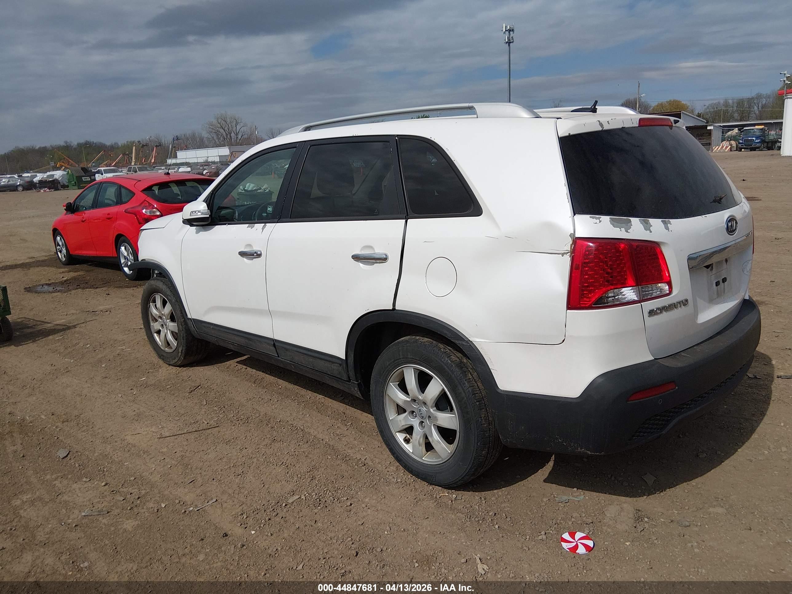 KIA SORENTO image 3