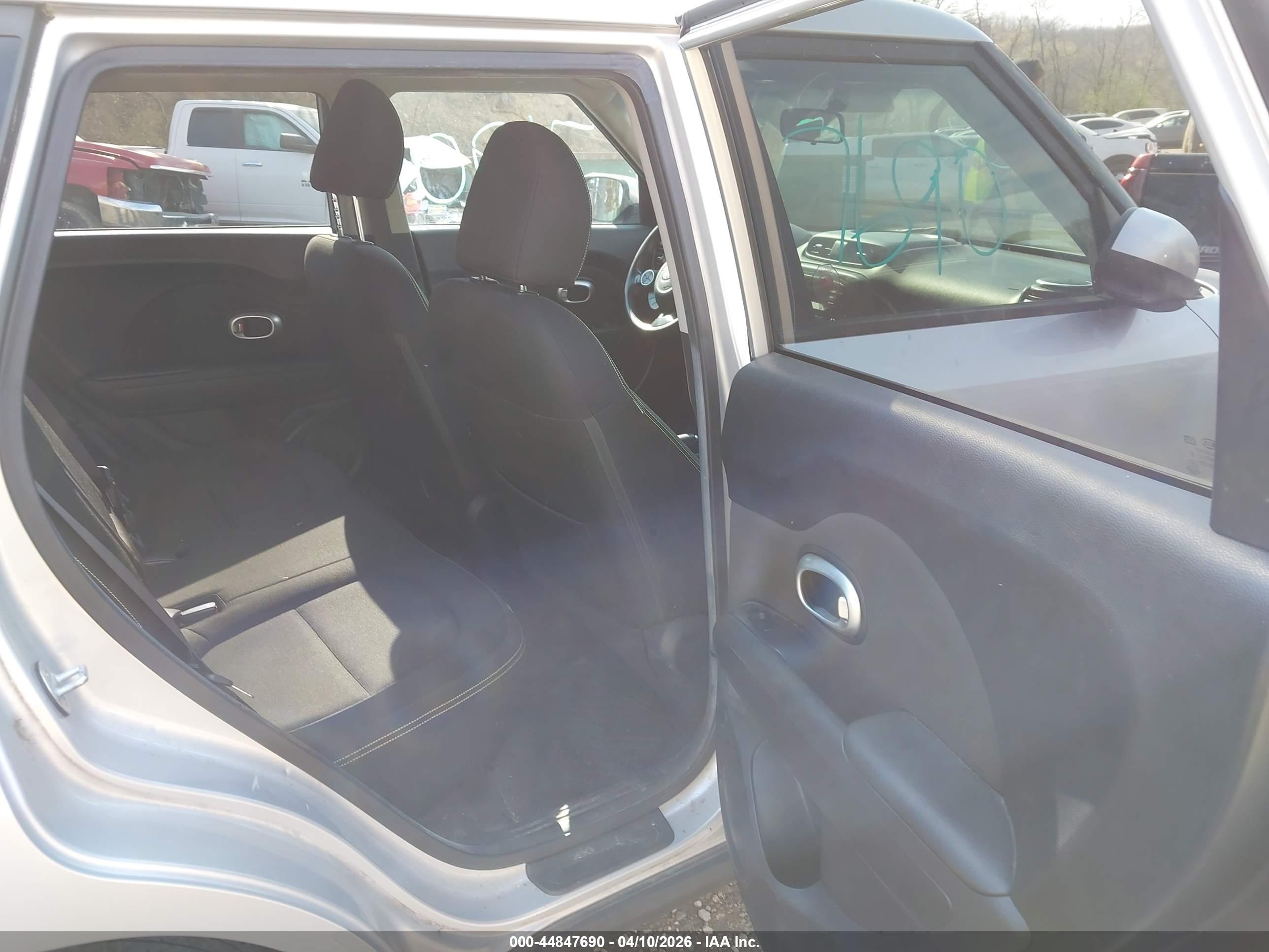 KIA SOUL image 8