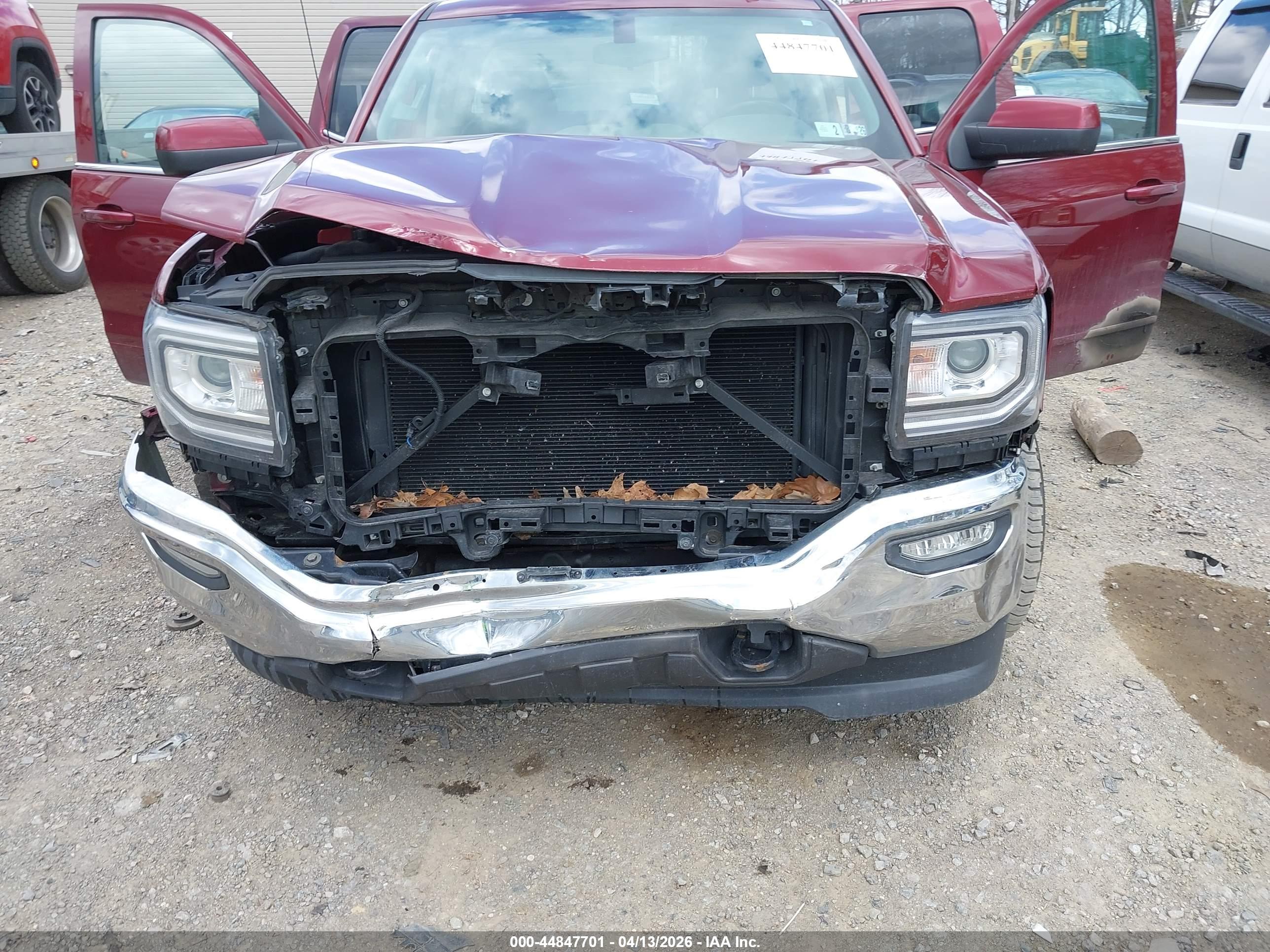 GMC SIERRA image 6