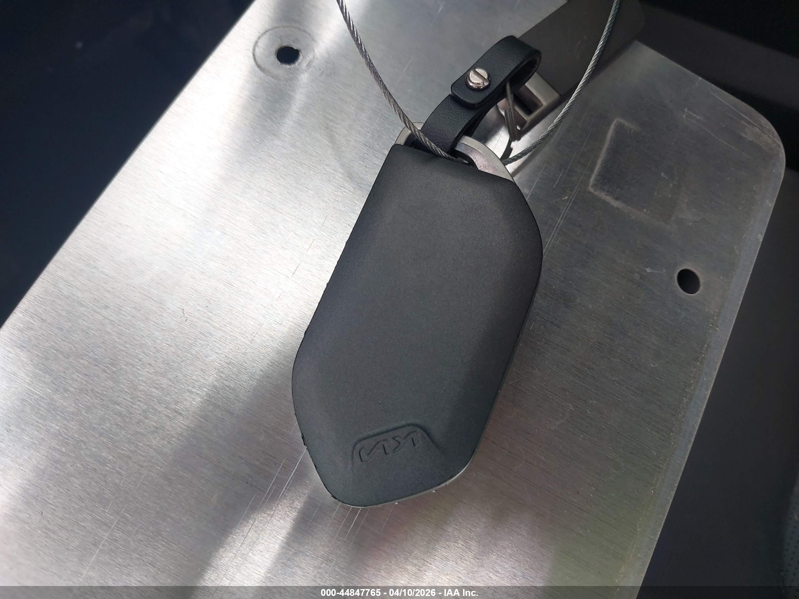 KIA K5 image 11