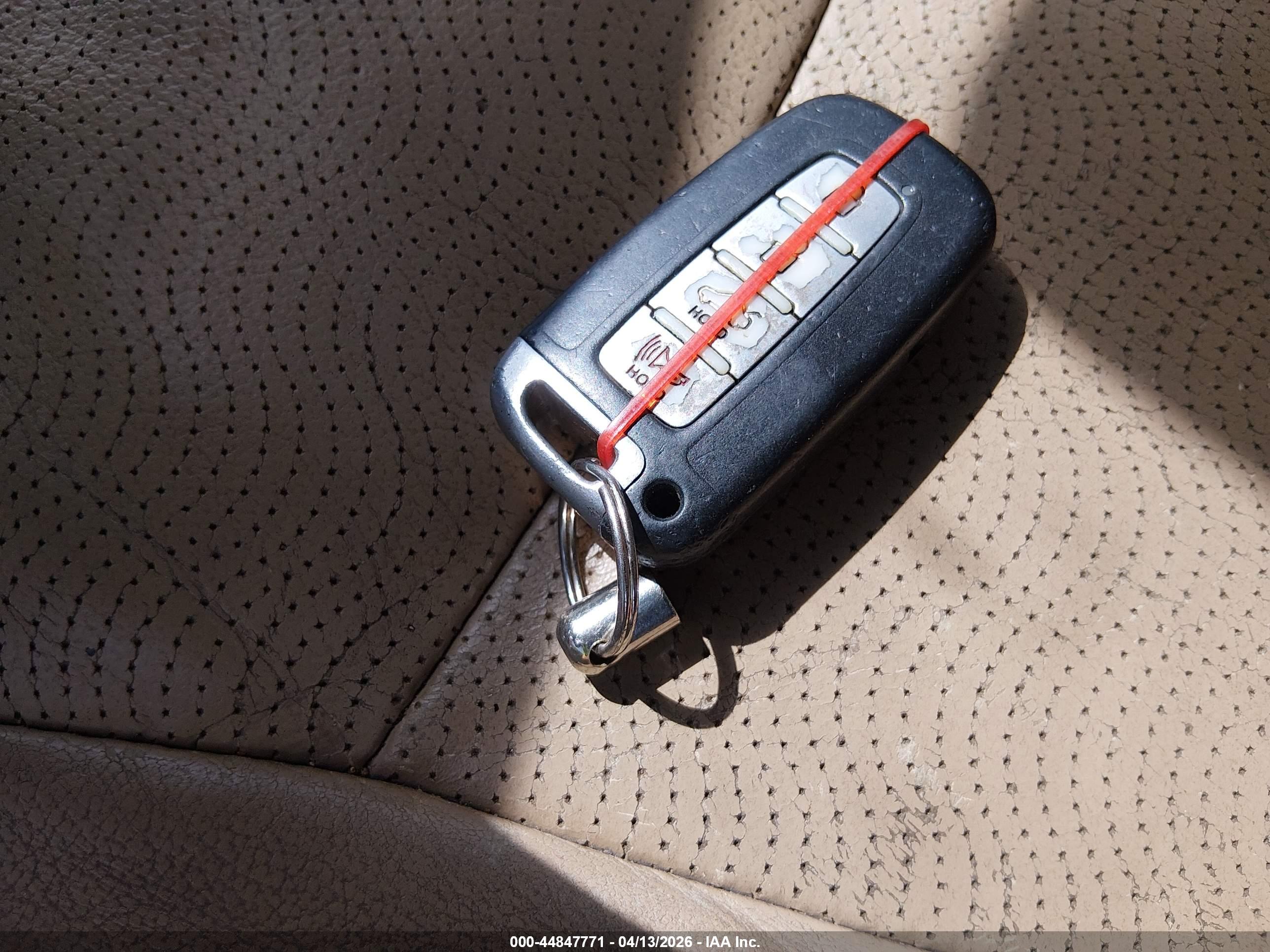 HYUNDAI ELANTRA image 11