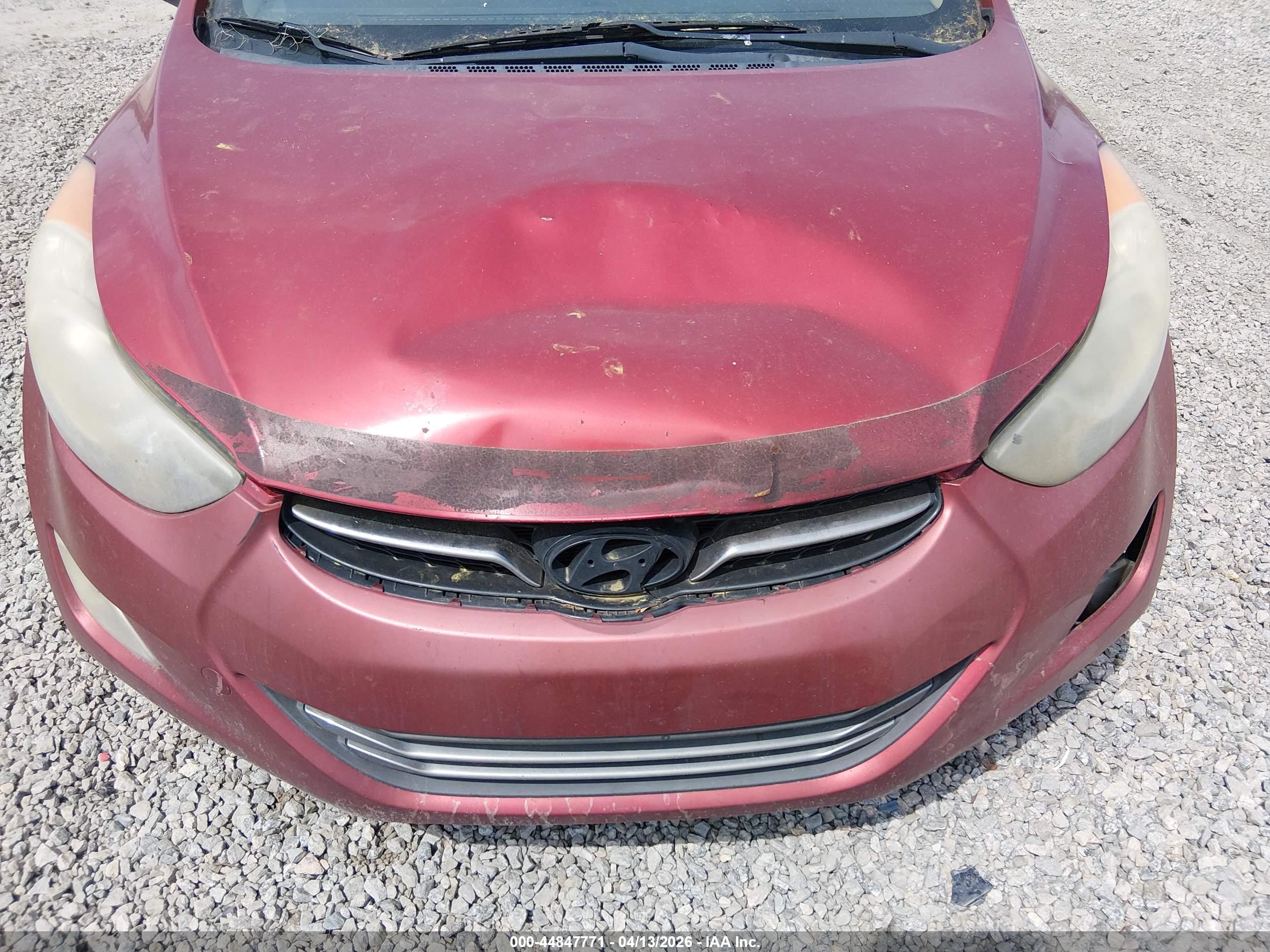 HYUNDAI ELANTRA image 6